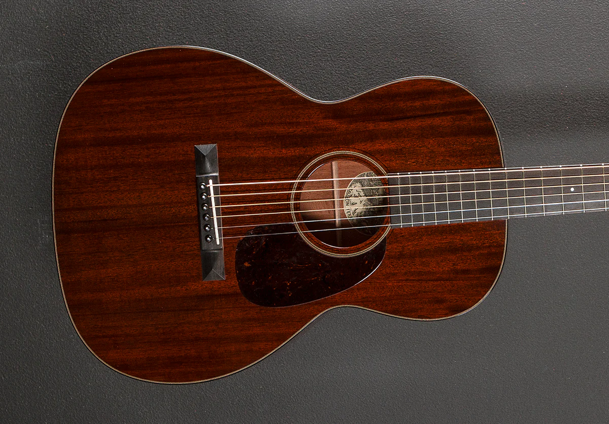 0001 Mahogany