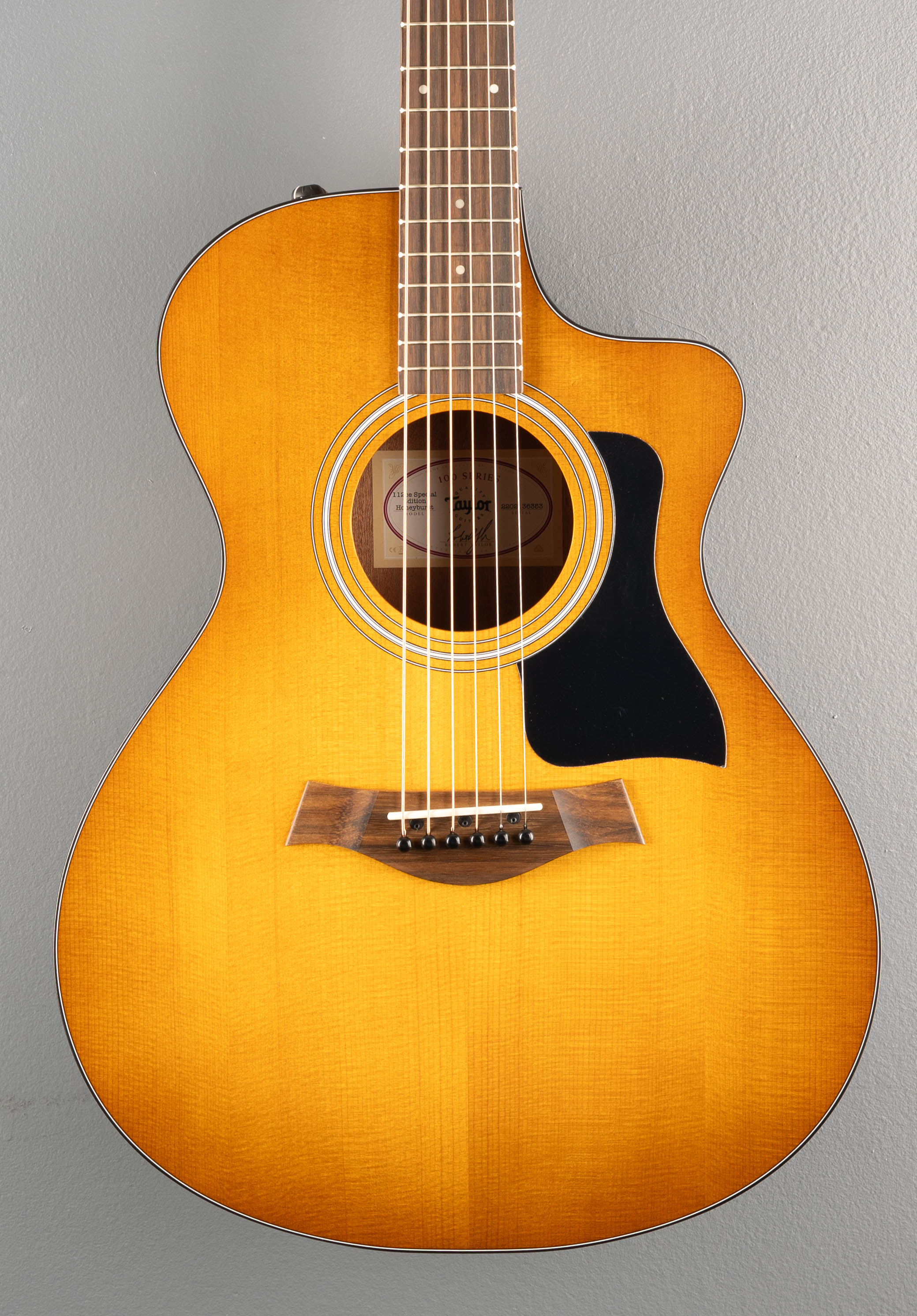 USED 112CE Special Edition '26 - Image 2