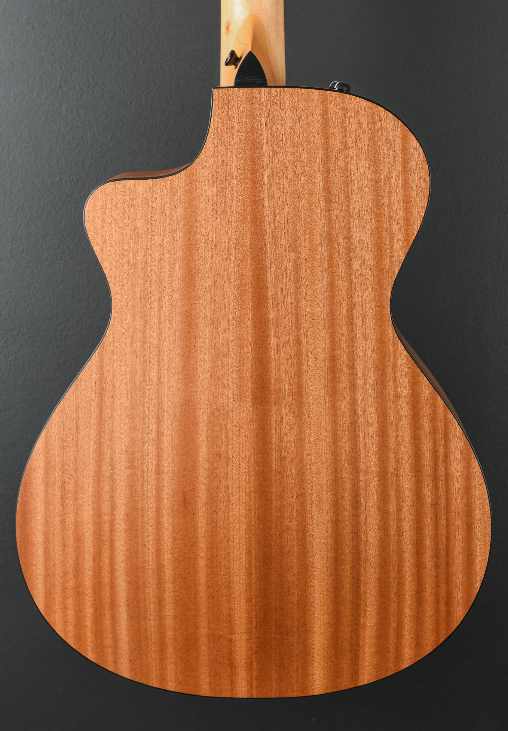 USED 112CE Special Edition '26 - Image 4