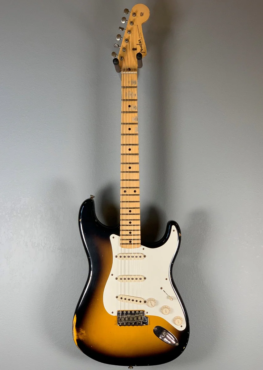 1957 Relic Strat-2 Tone Sunburst - Image 3