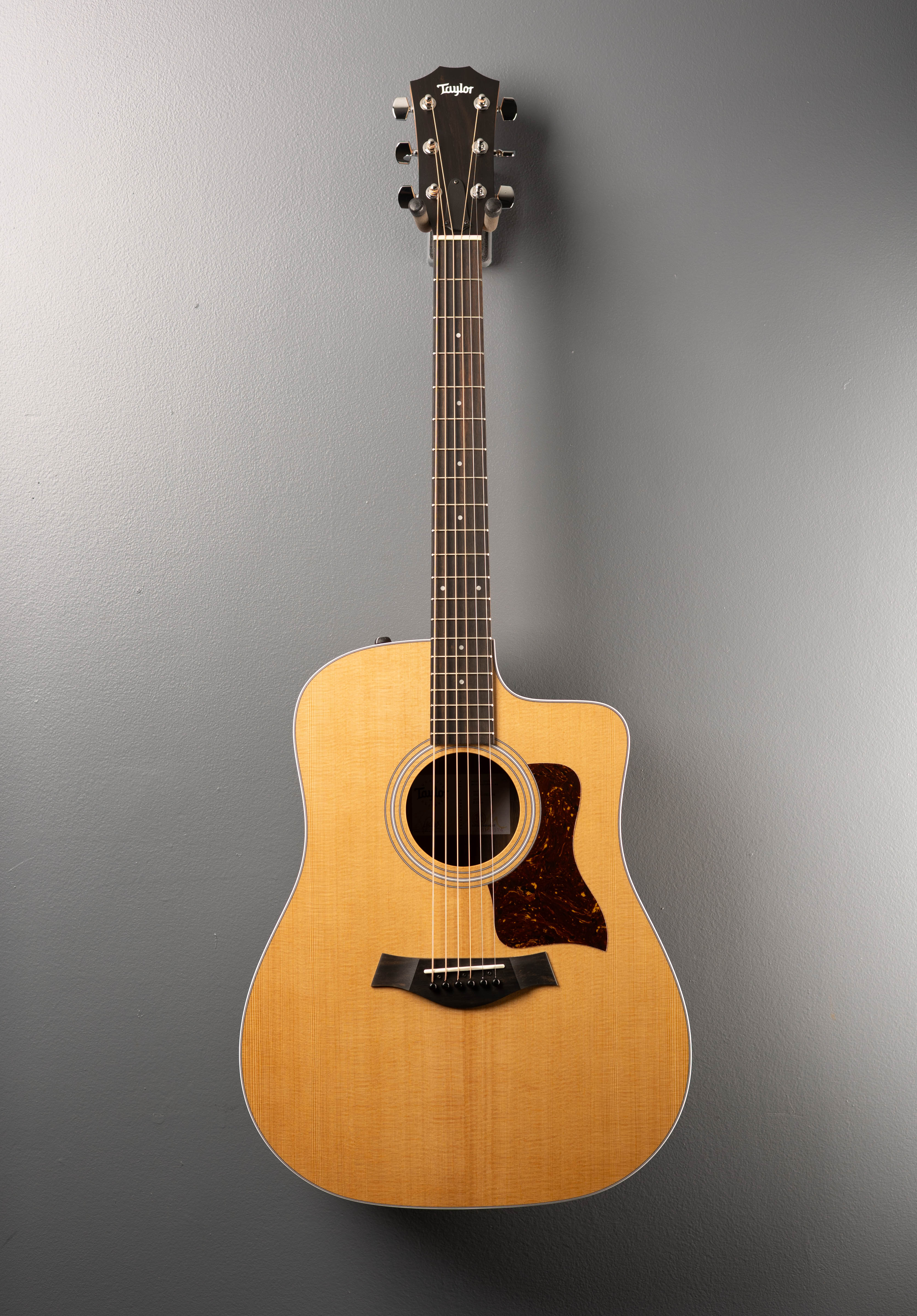 210CE Walnut - Image 3