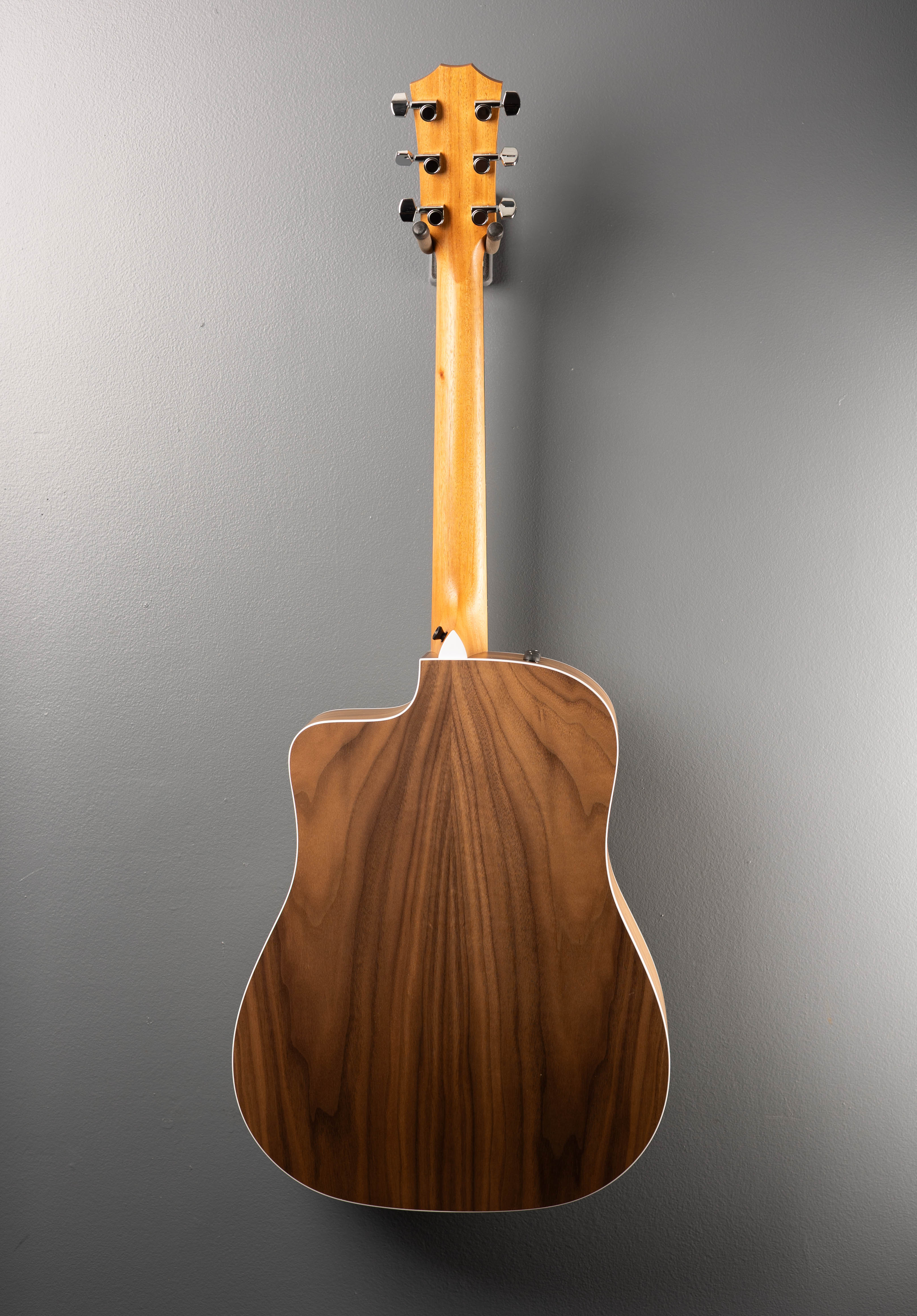 210CE Walnut - Image 5