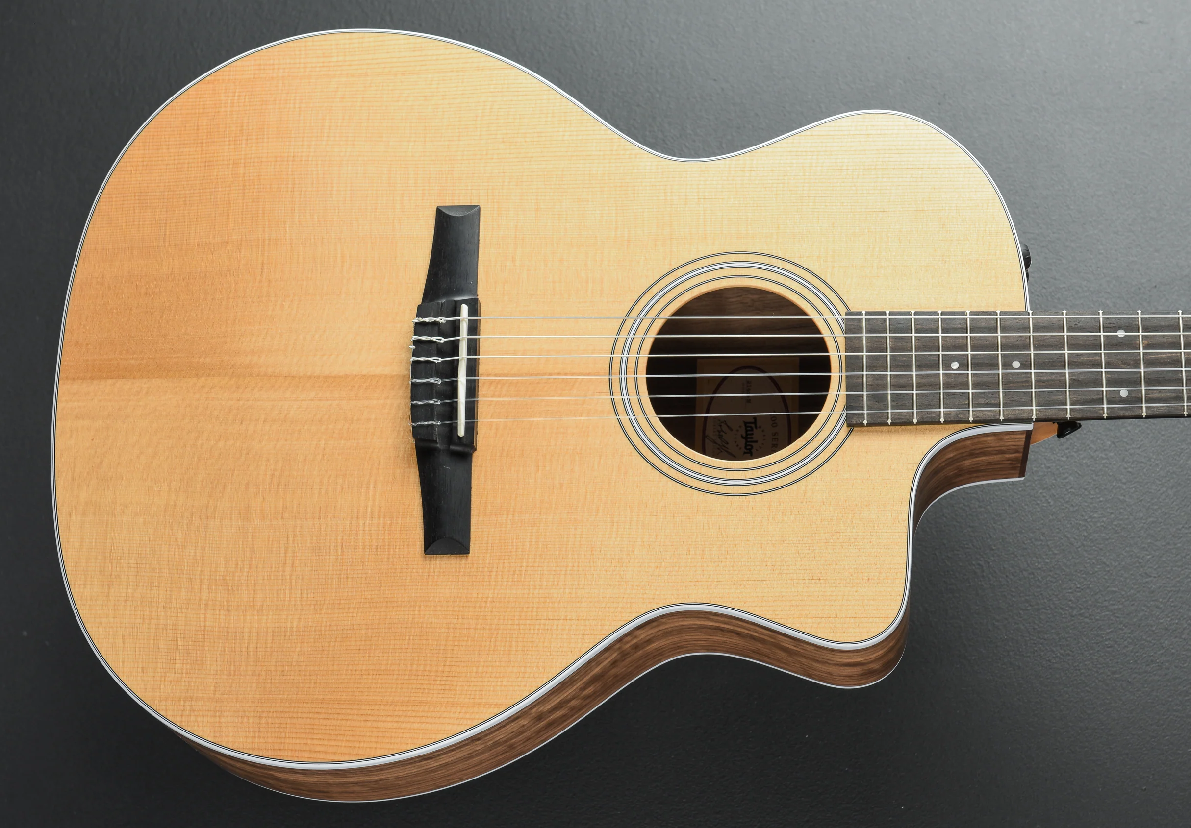 USED 214CE-N Walnut '26