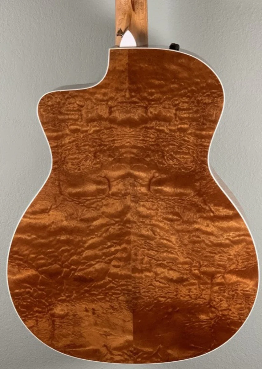 214CE-QS DLX Limited (2022 Model) - Image 4