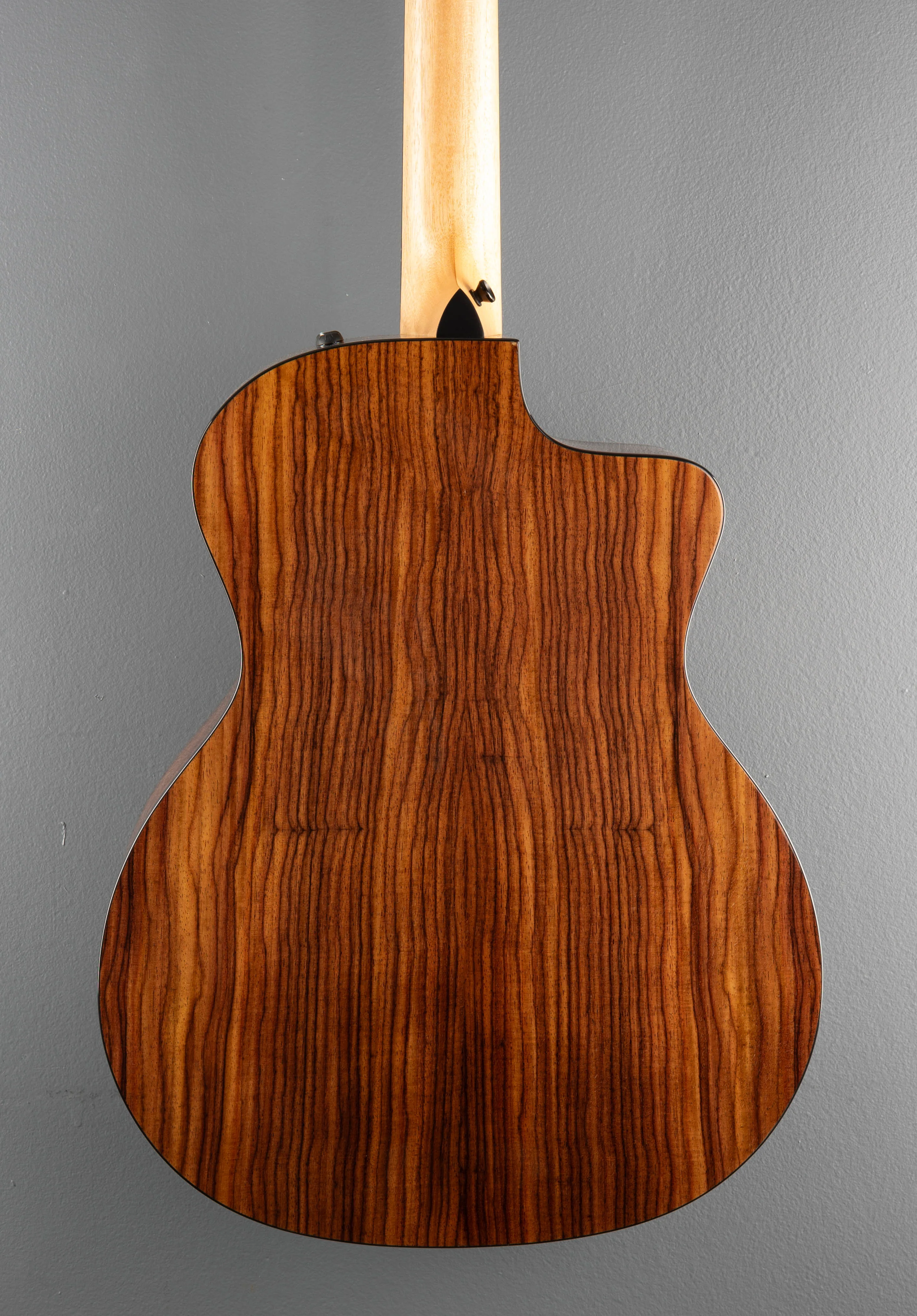 USED 254CE Plus 12 String Left Handed, '26 - Image 4