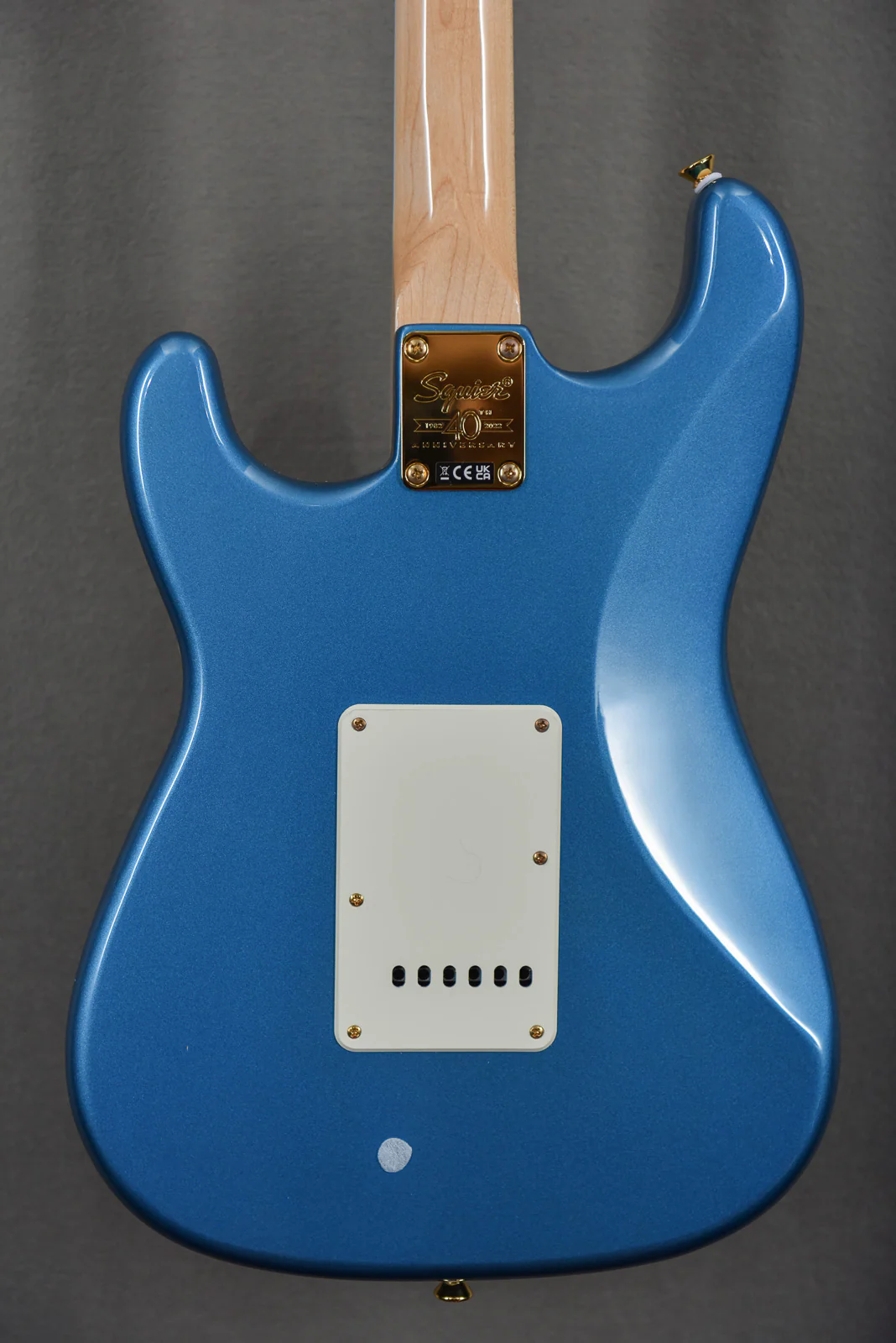 40th Anniversary Stratocaster Gold Edition - Lake Placid Blue - Image 5