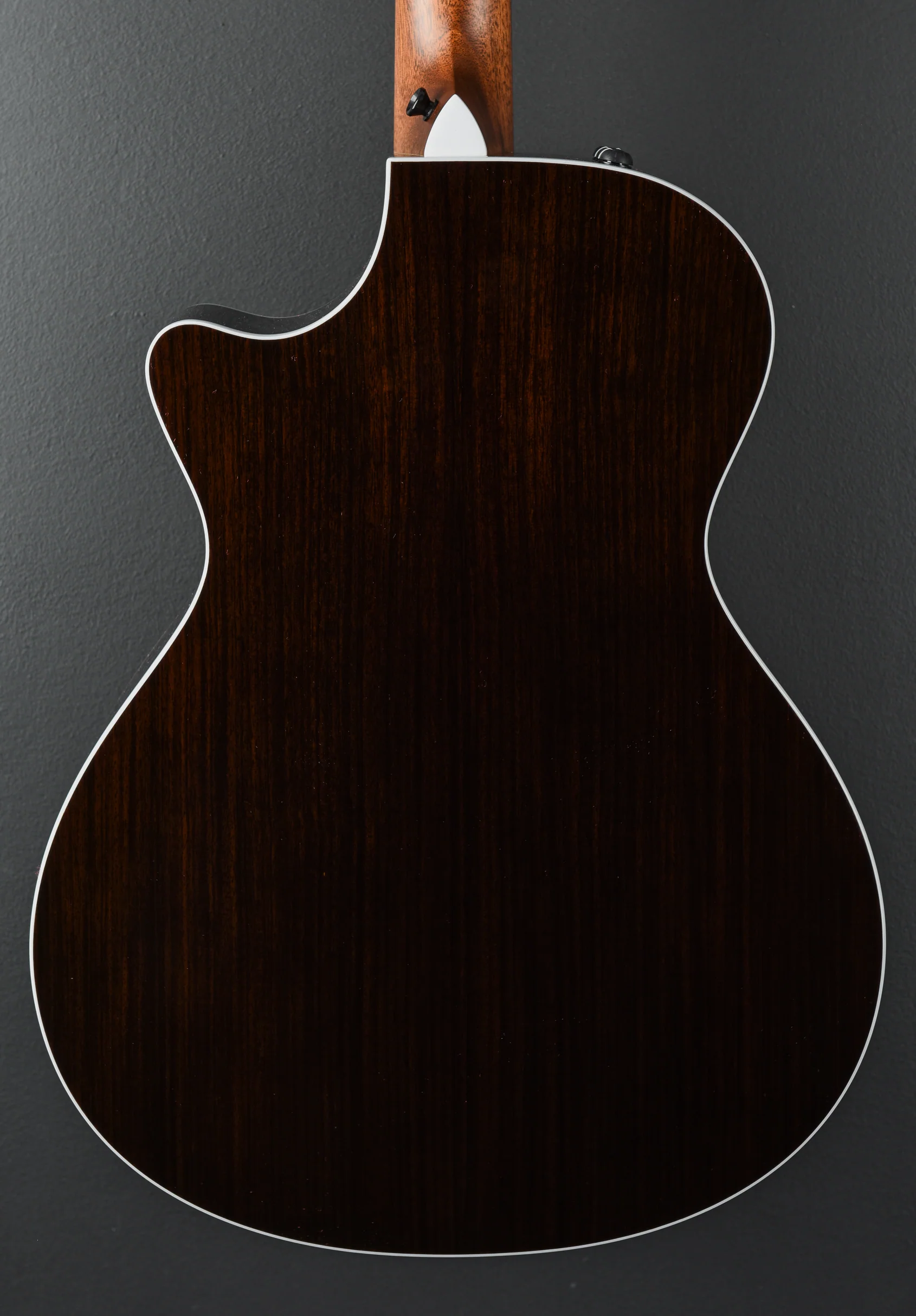 USED 412CE Rosewood '26 - Image 4