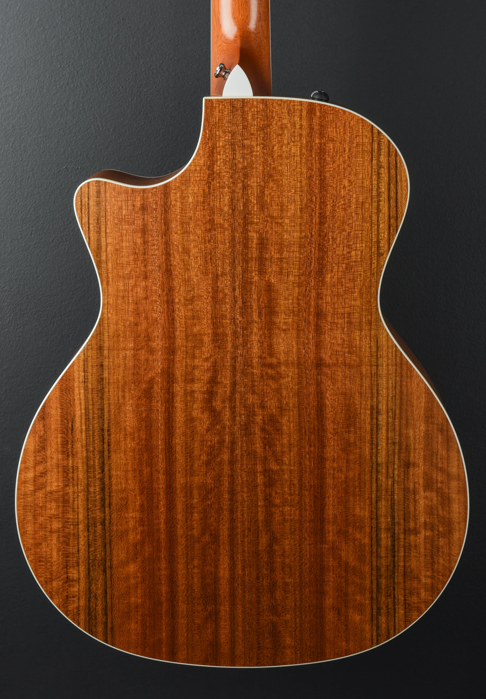 USED 414CE '11 - Image 6