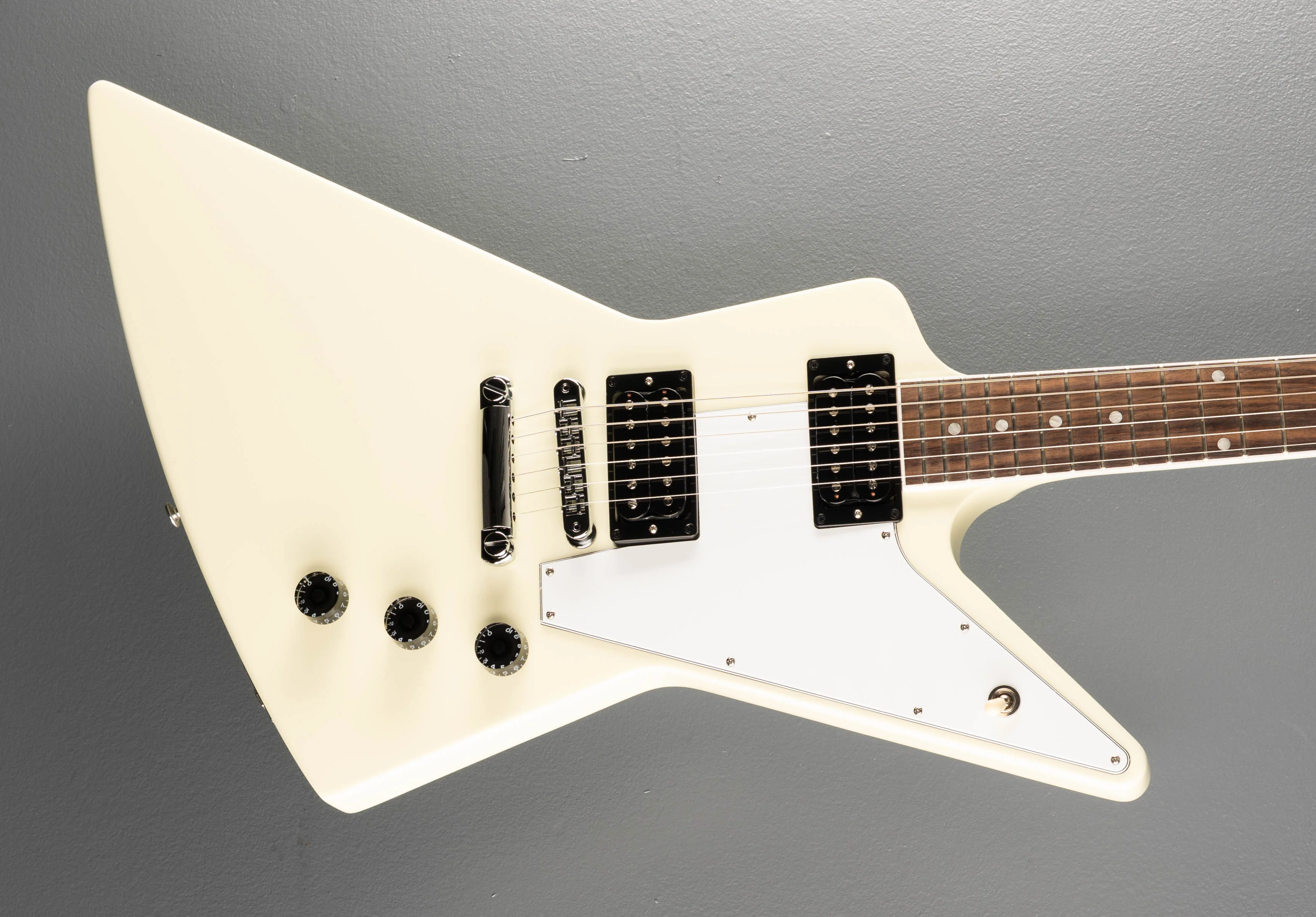 70's Explorer - Classic White