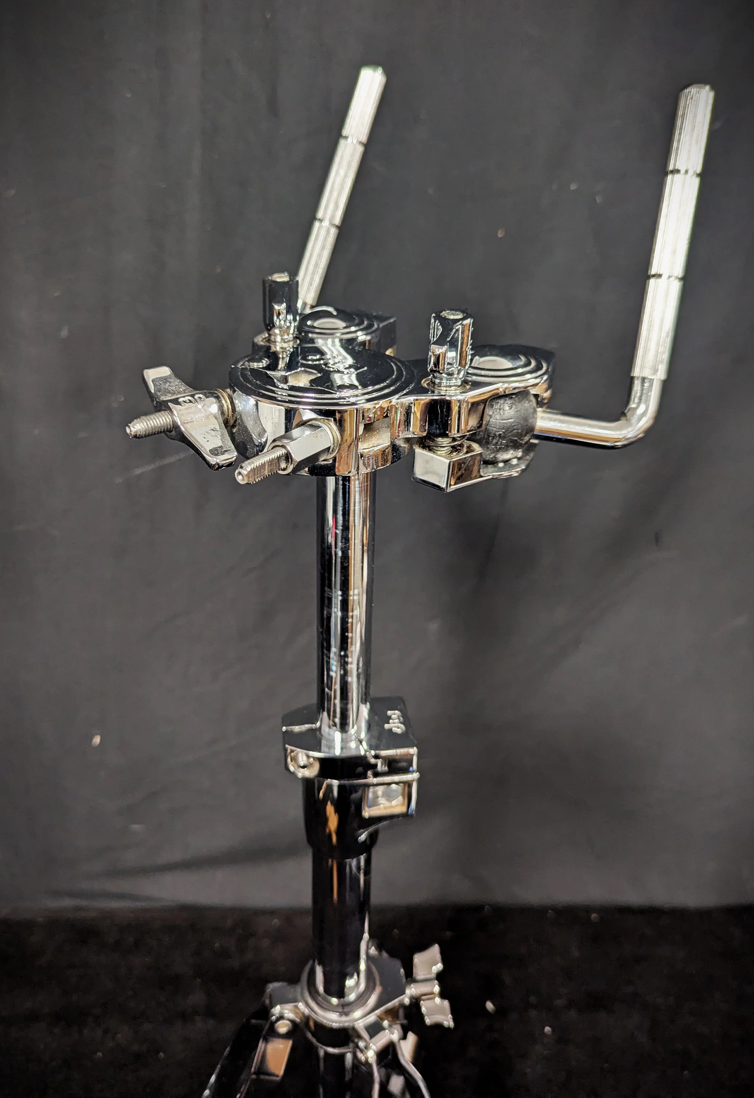 9000 Series Double Tom Stand - Image 4