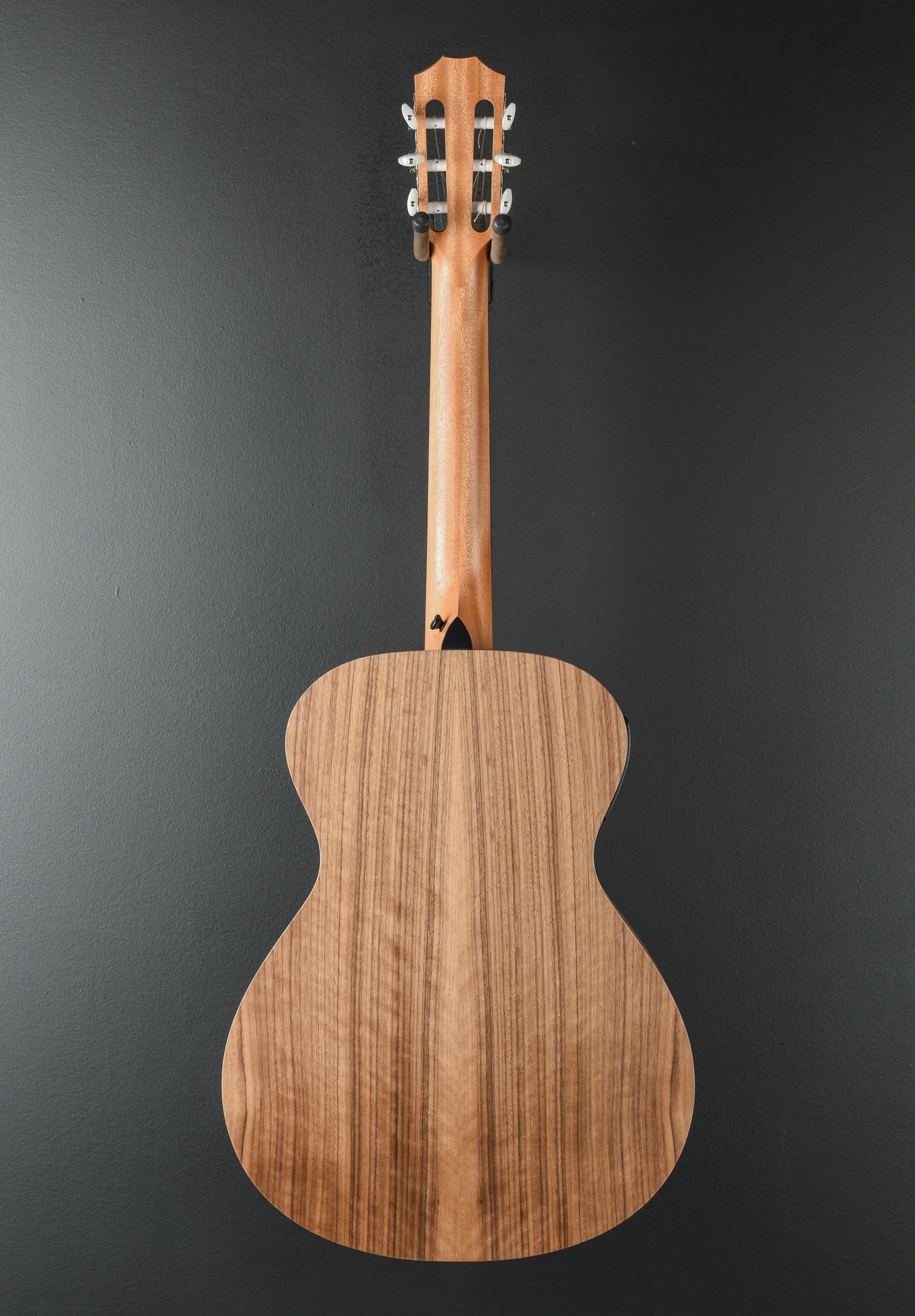 USED Academy 12E-N '25 - Image 5