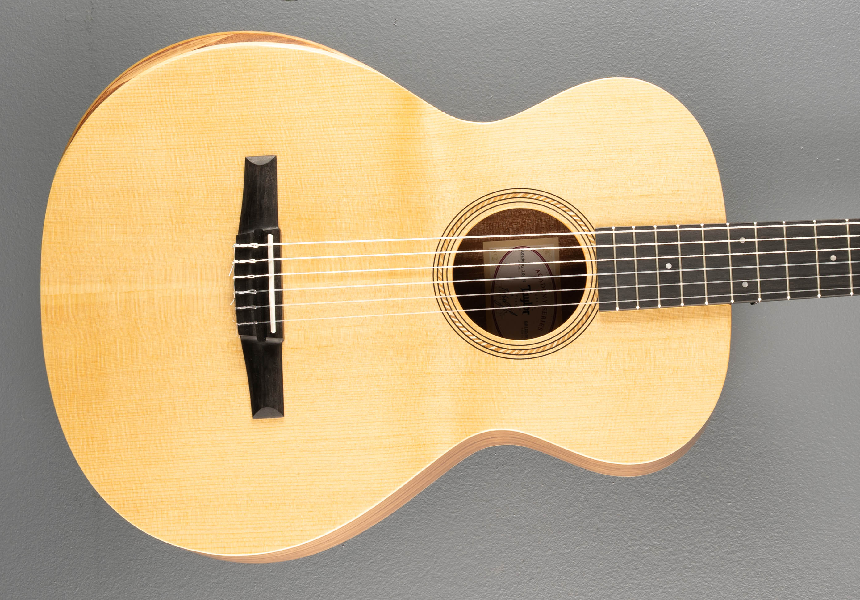 USED Academy 12E-N '25