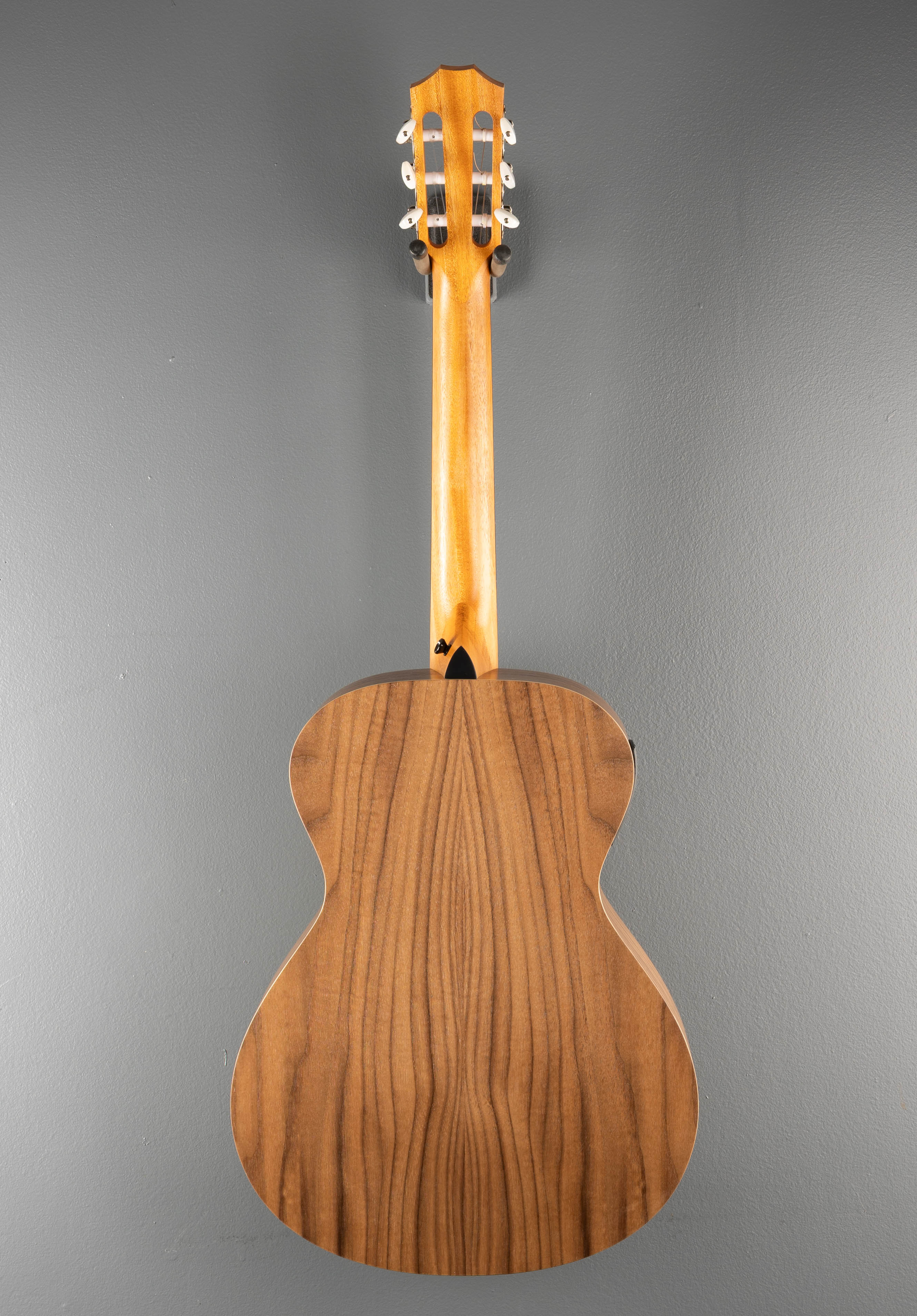 USED Academy 12E-N '25 - Image 5