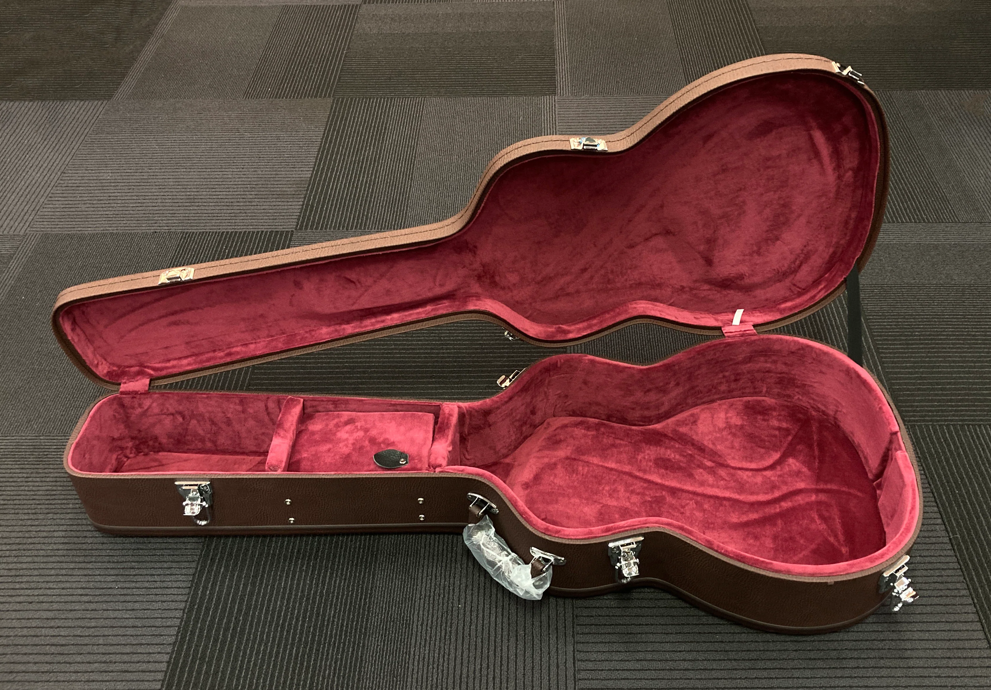 Acoustic Port Cutaway Case