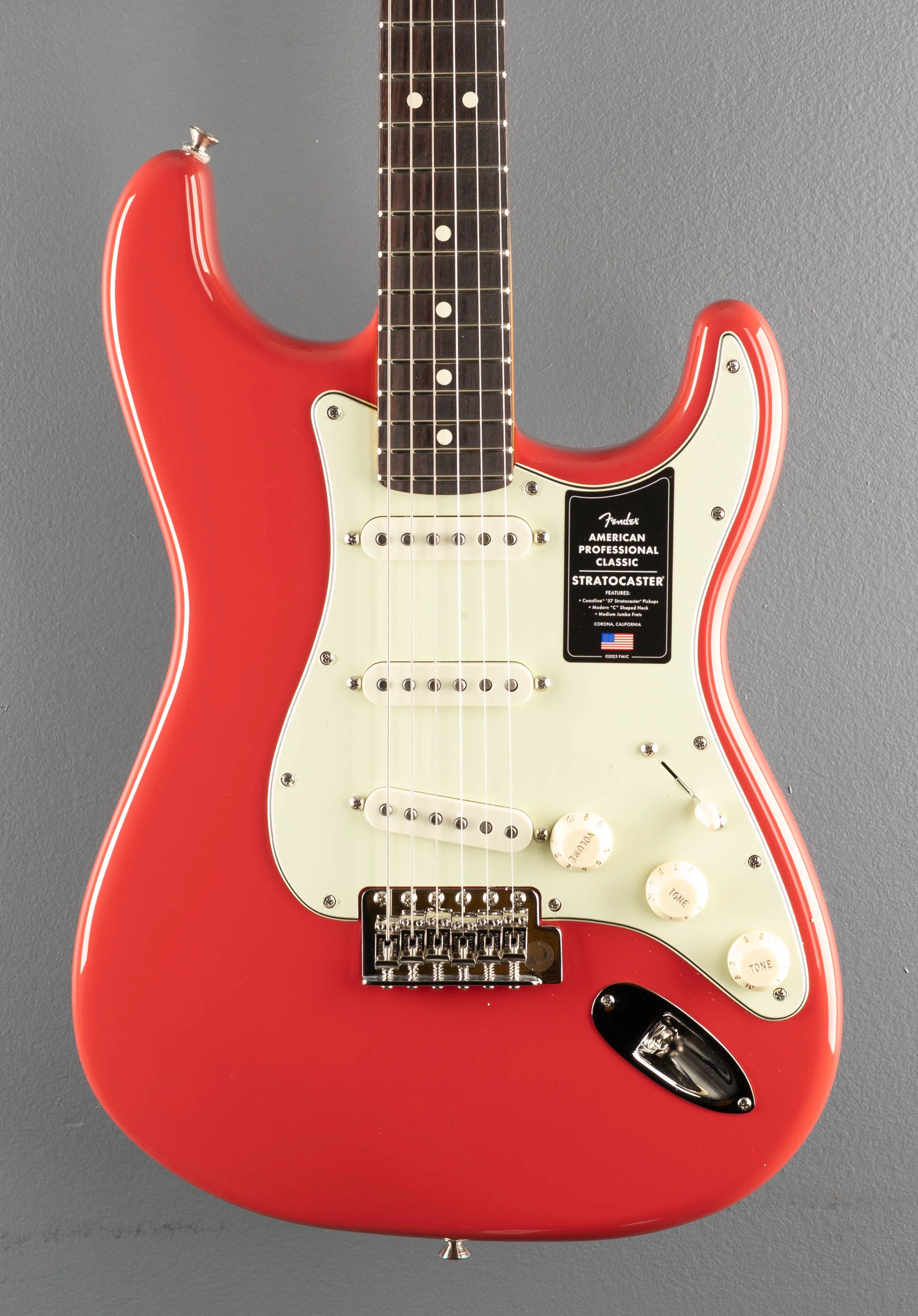 American Professional Classic Stratocaster - Faded Dakota Red w/Rosewood - Image 2
