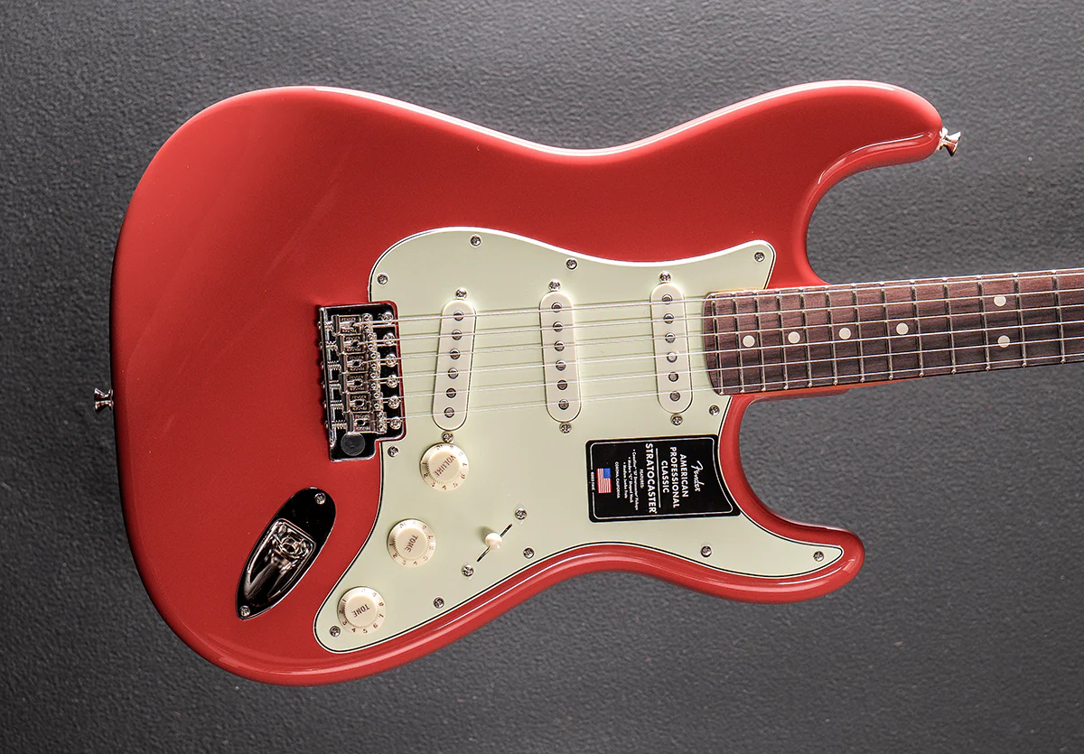 American Professional Classic Stratocaster - Faded Dakota Red w/Rosewood