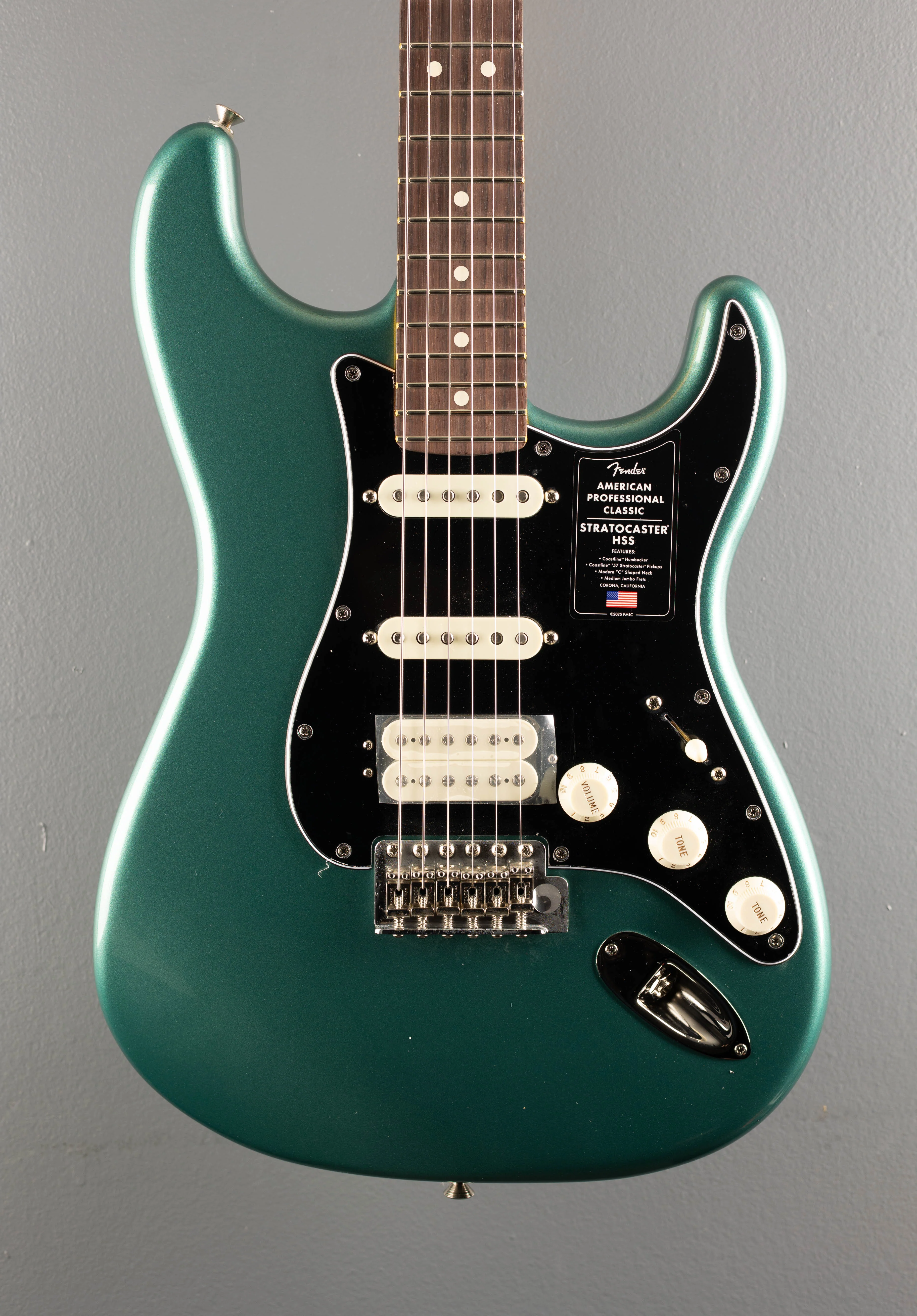 American Professional Classic Stratocaster HSS - Faded Sherwood Green Metallic - Image 2