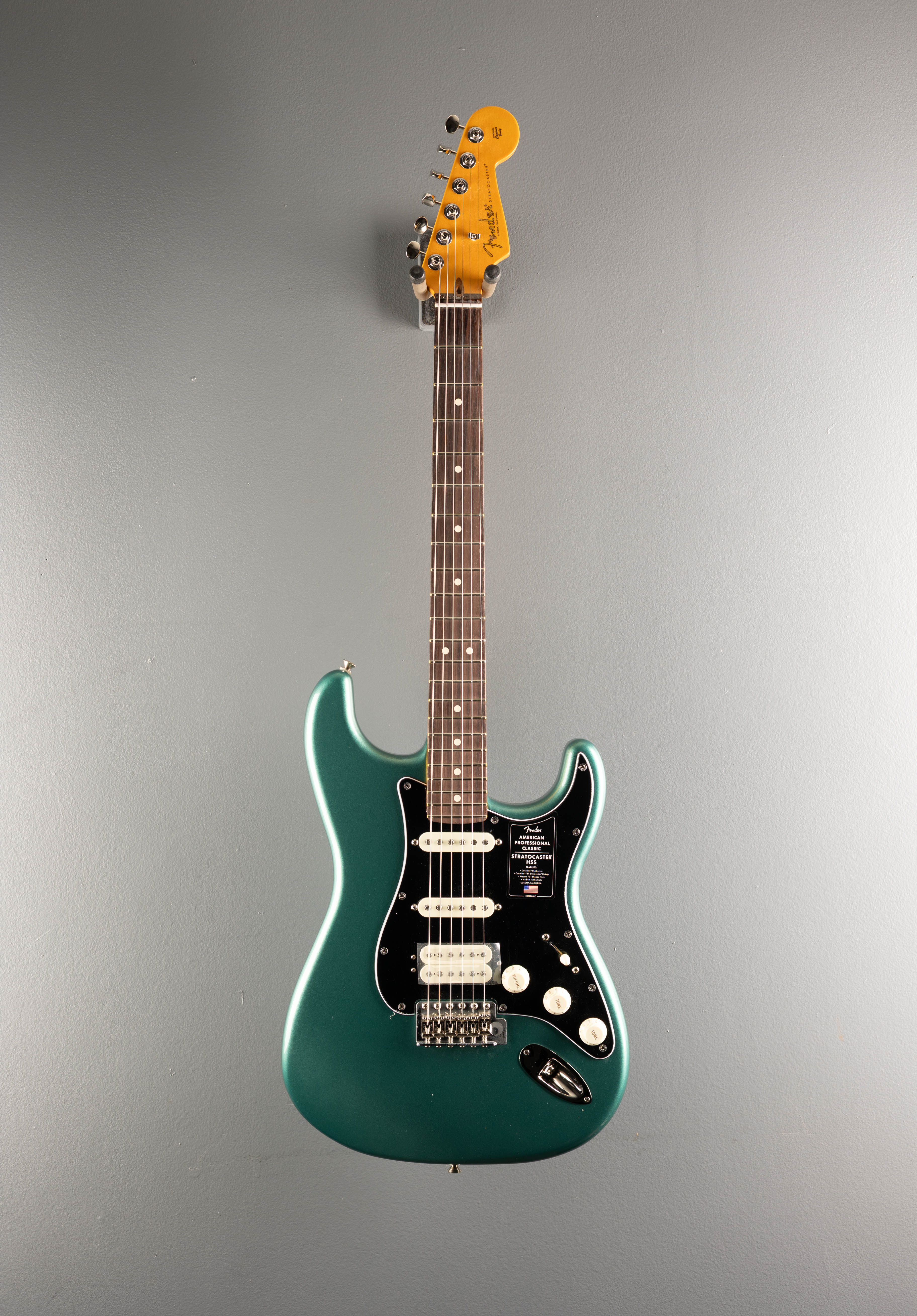 American Professional Classic Stratocaster HSS - Faded Sherwood Green Metallic - Image 3