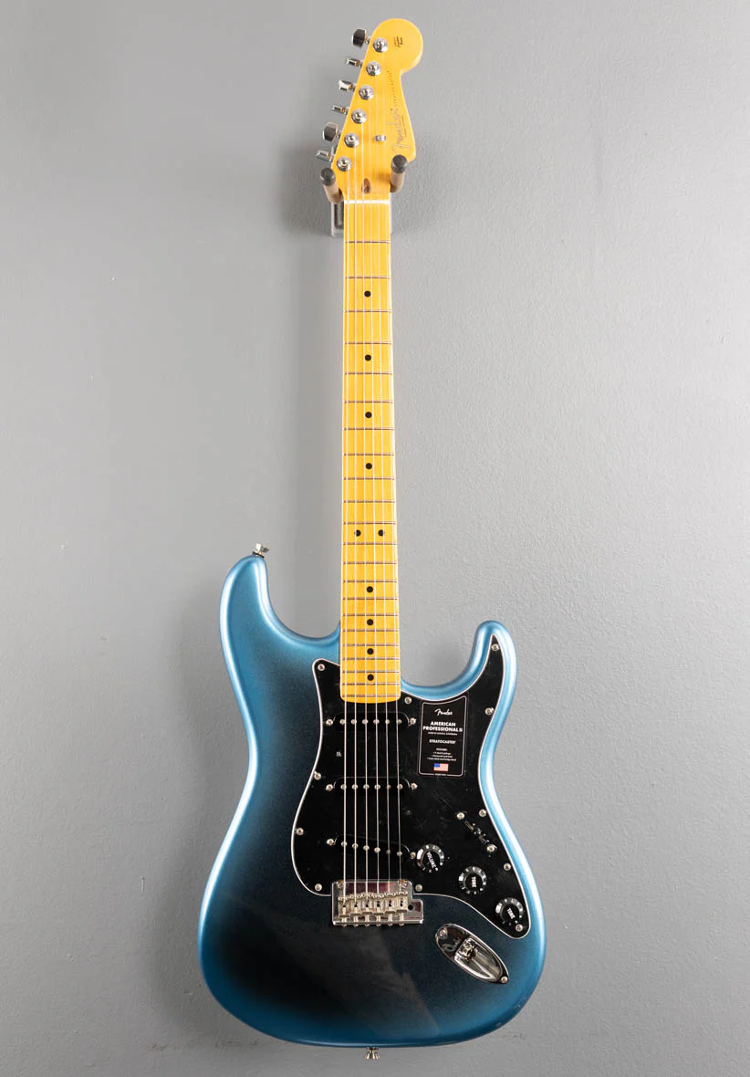American Professional II Stratocaster - Dark Night - Image 2