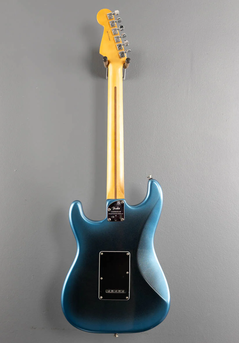 American Professional II Stratocaster - Dark Night - Image 4