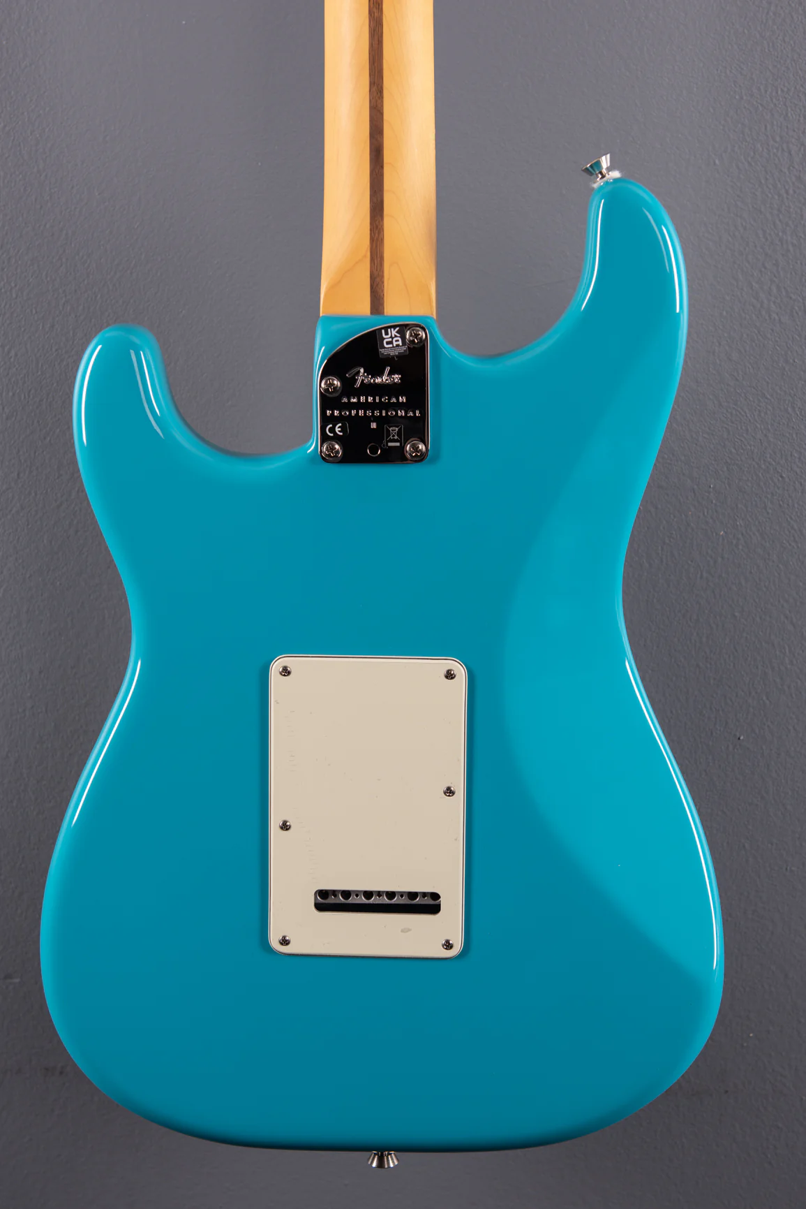 American Professional II Stratocaster HSS - Miami Blue w/Rosewood - Image 5