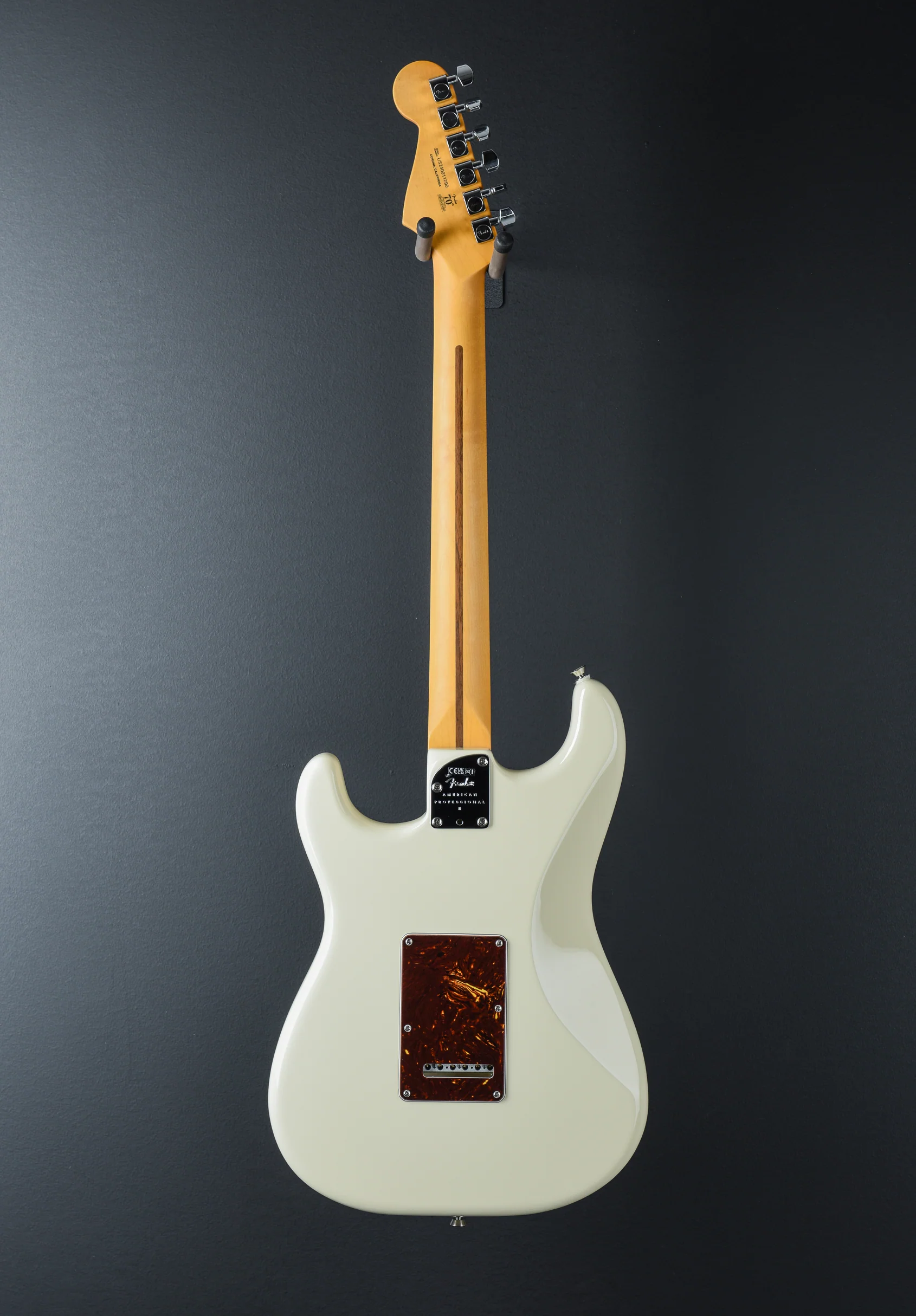 American Professional II Stratocaster HSS - Olympic White w/Rosewood - Image 4
