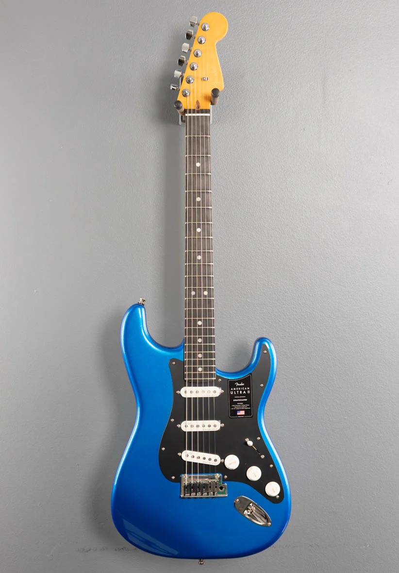 American Ultra II Stratocaster - Noble Blue - Image 3
