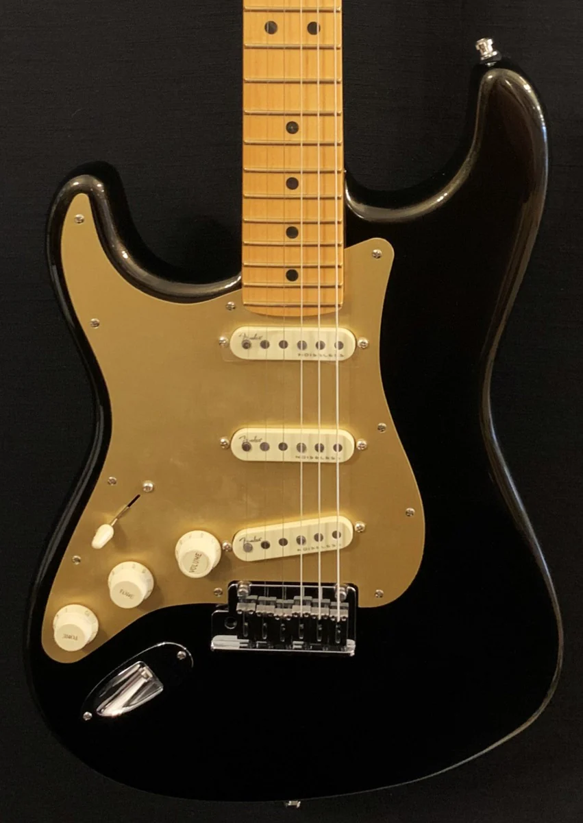AMERICAN ULTRA STRATOCASTER® LEFT-HAND - Image 2