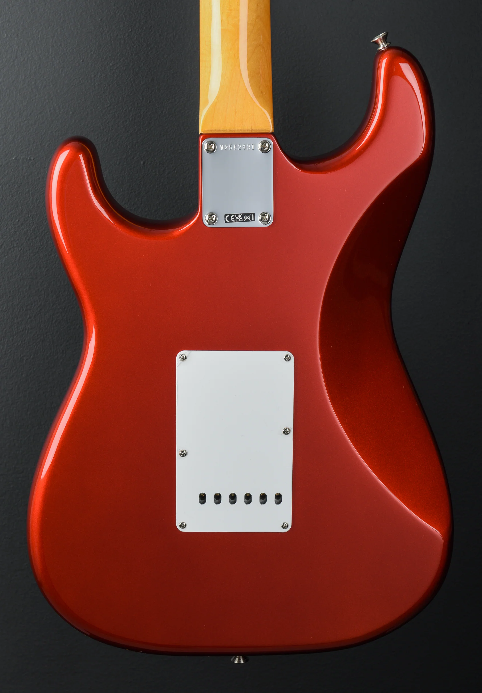American Vintage II 1965 Stratocaster - Candy Apple Red - Image 4