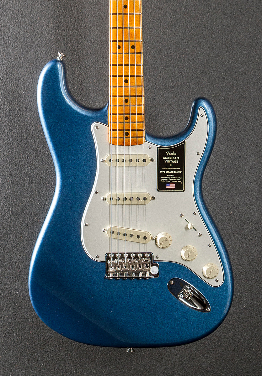 American Vintage II 1973 Stratocaster - Lake Placid Blue w/Maple - Image 2