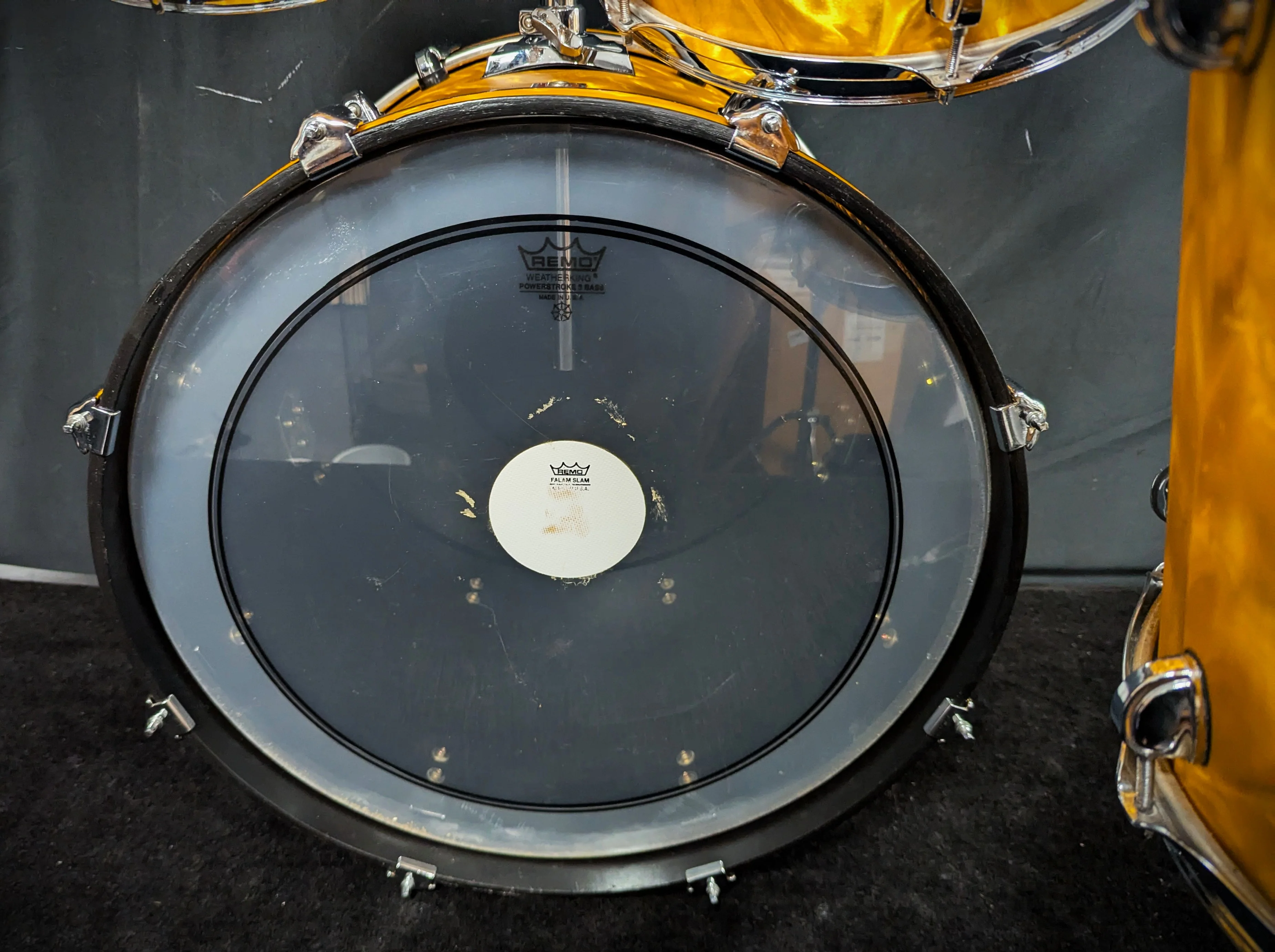 APK Yellow Satin Flame 4-Piece Shell Pack with Cymbal/Tom Stand - Image 17