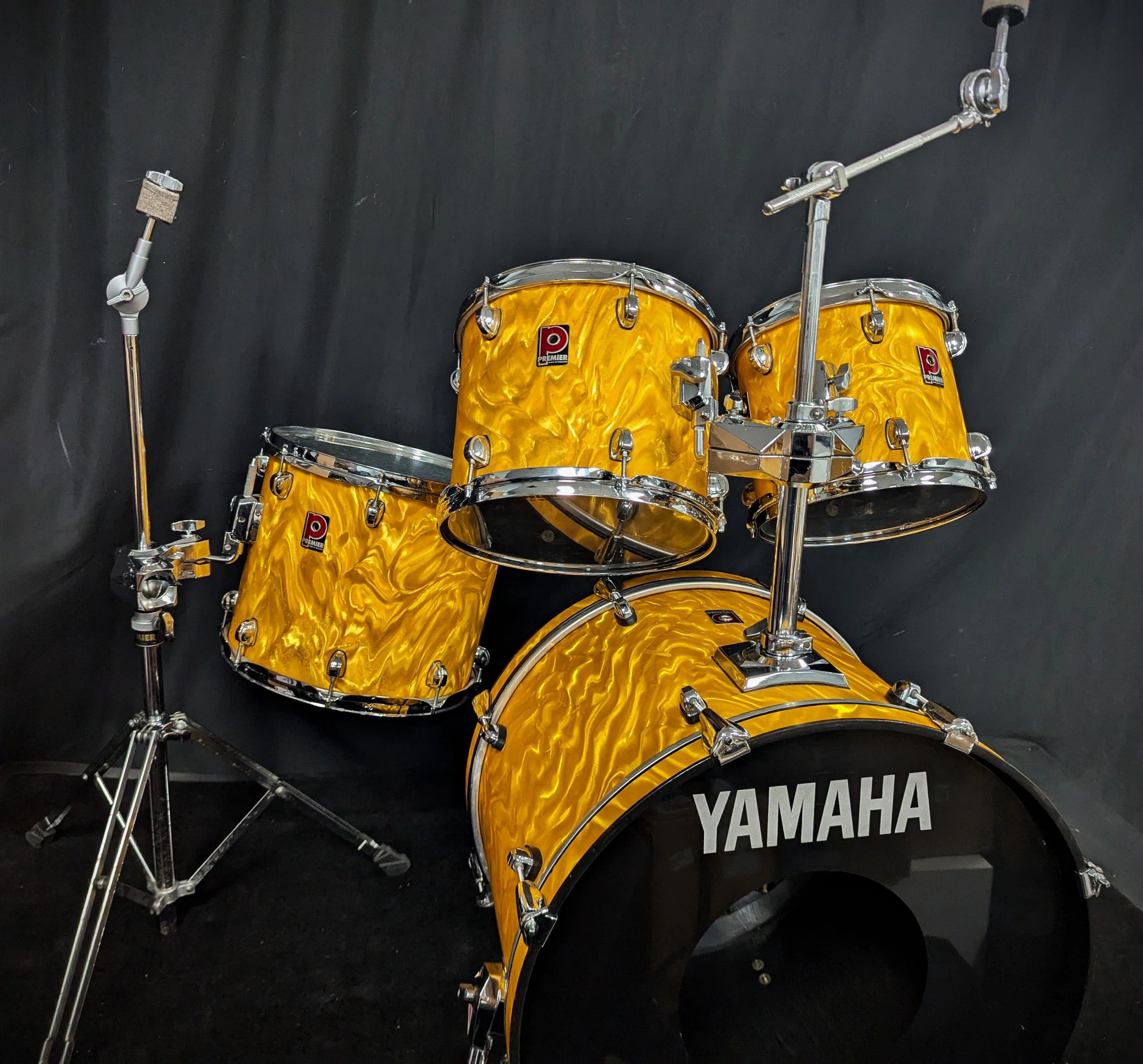 APK Yellow Satin Flame 4-Piece Shell Pack with Cymbal/Tom Stand - Image 9