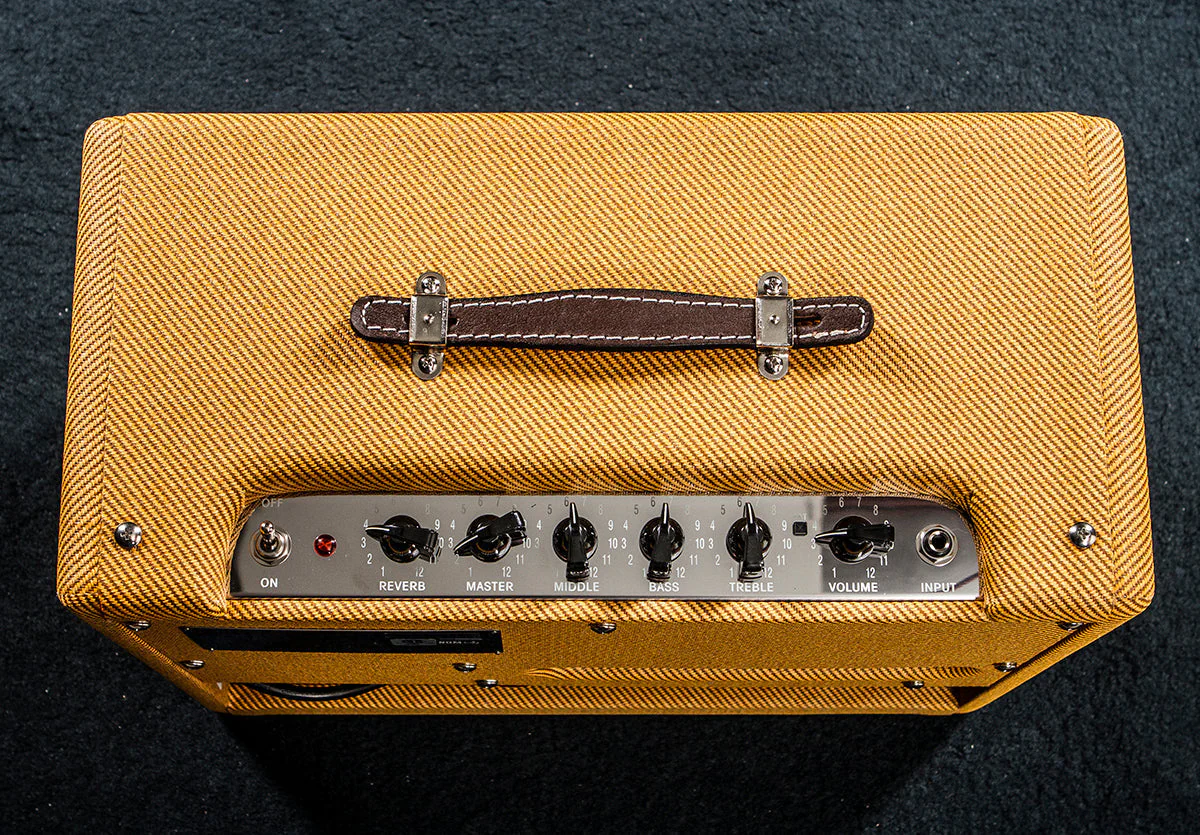Blues Junior Lacquered Tweed - Image 3
