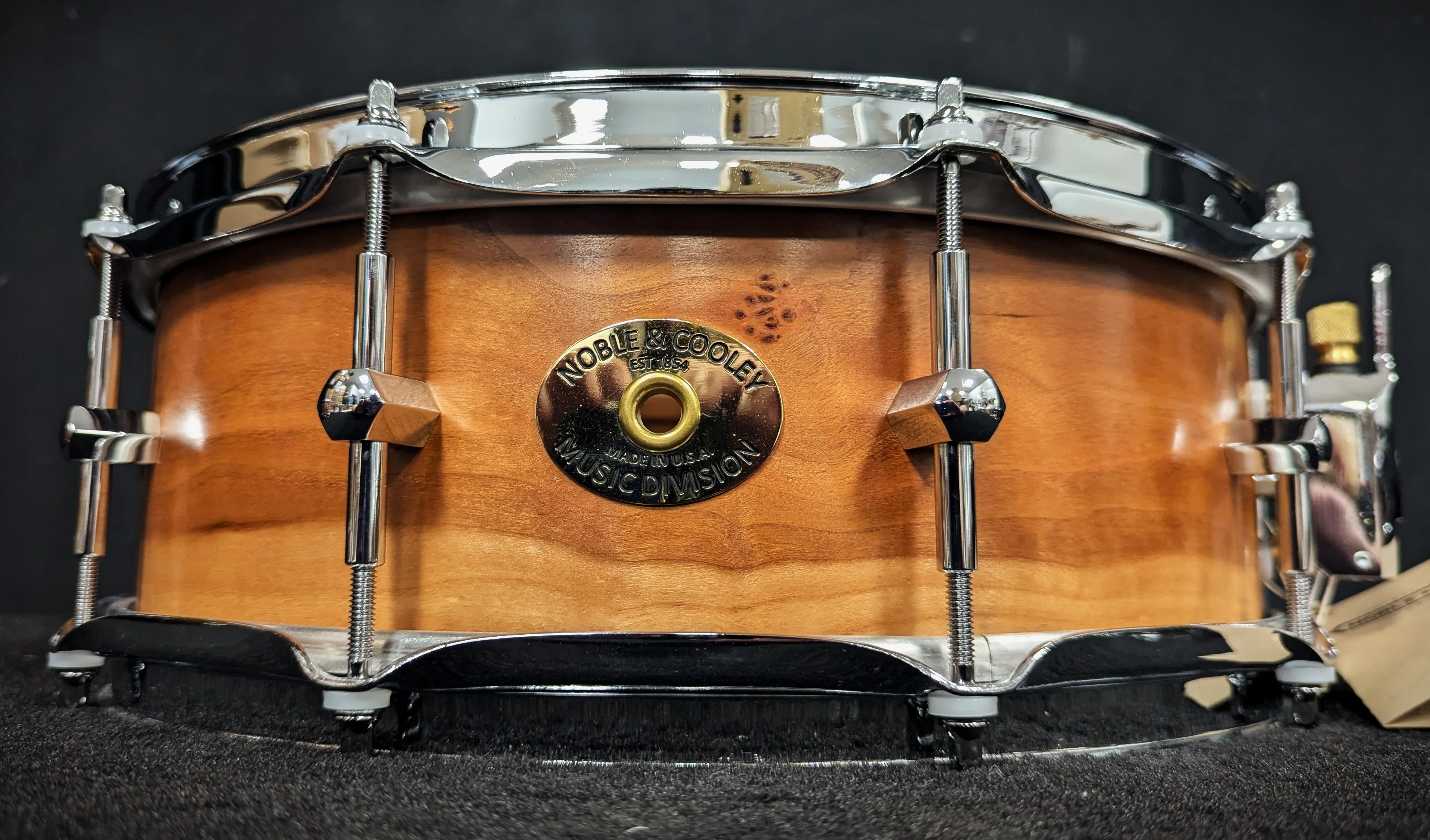 Cherry Classic Solid Shell Snare - Image 4
