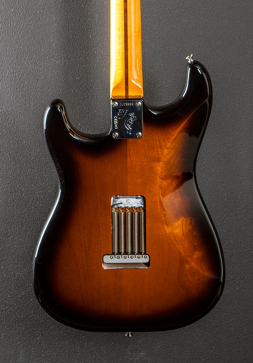 Eric Johnson Stratocaster Maple - Two Color Sunburst - Image 4
