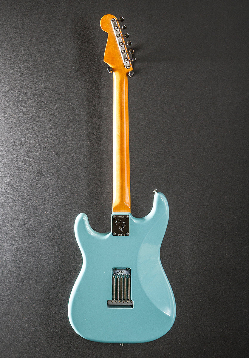 Eric Johnson Stratocaster Rosewood - Tropical Turquoise - Image 5