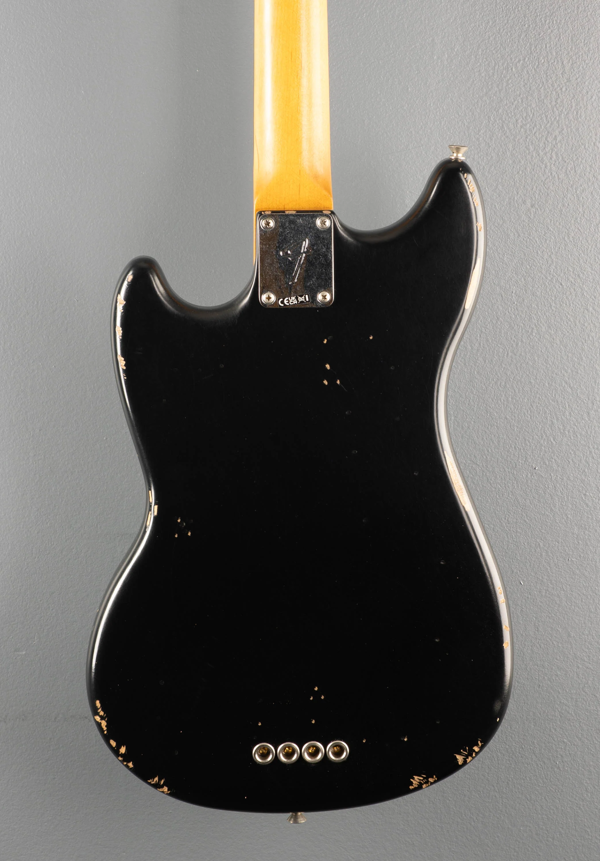 JMJ Road Worn Mustang Bass - Black - Image 4