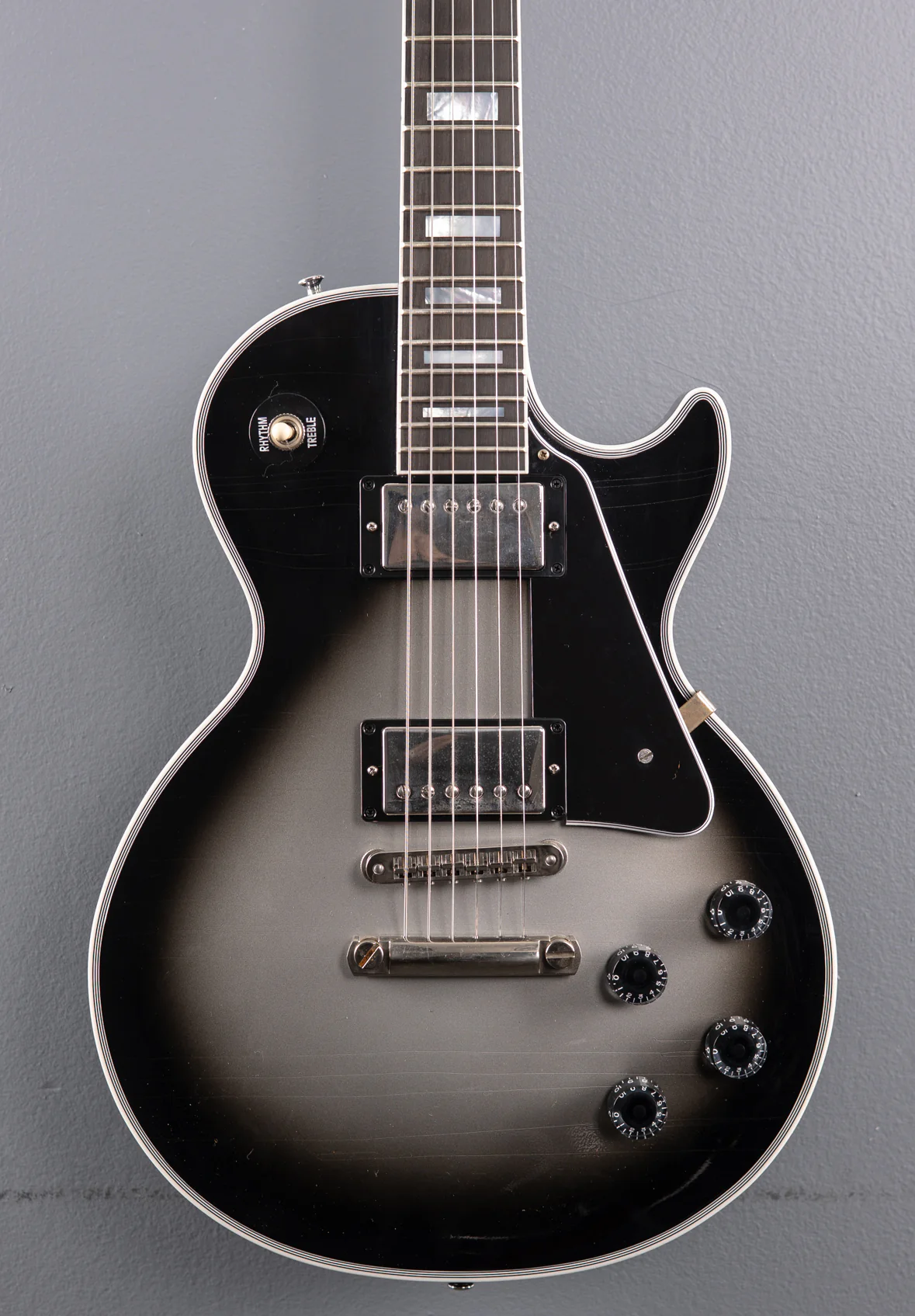 Les Paul Custom - Silverburst Ultra Light Aged - Image 3