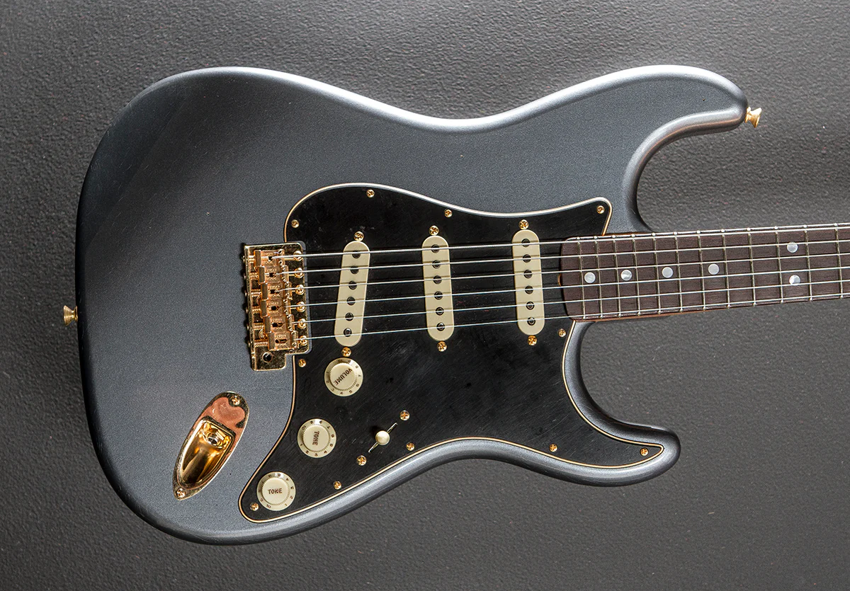 Limited Edition 1965 Dual Mag Journeyman Relic Strat