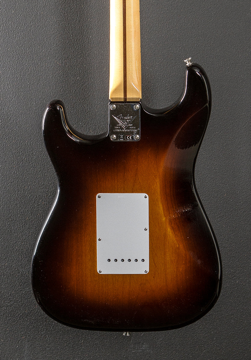 Limited Edition 70th Anniversary 1954 Deluxe Closet Classic Strat - Image 4