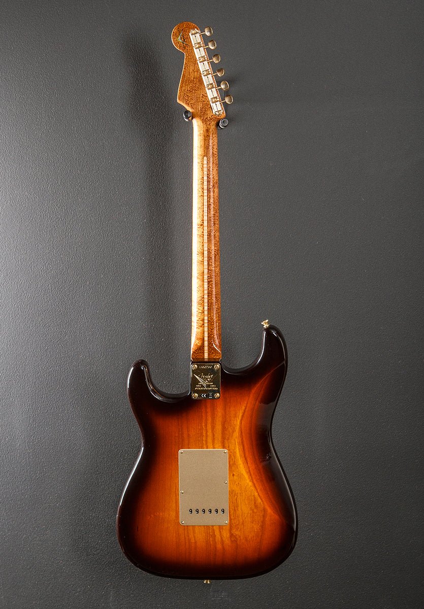Limited Edition 70th Anniversary 1954 Deluxe Closet Classic Strat - Image 5