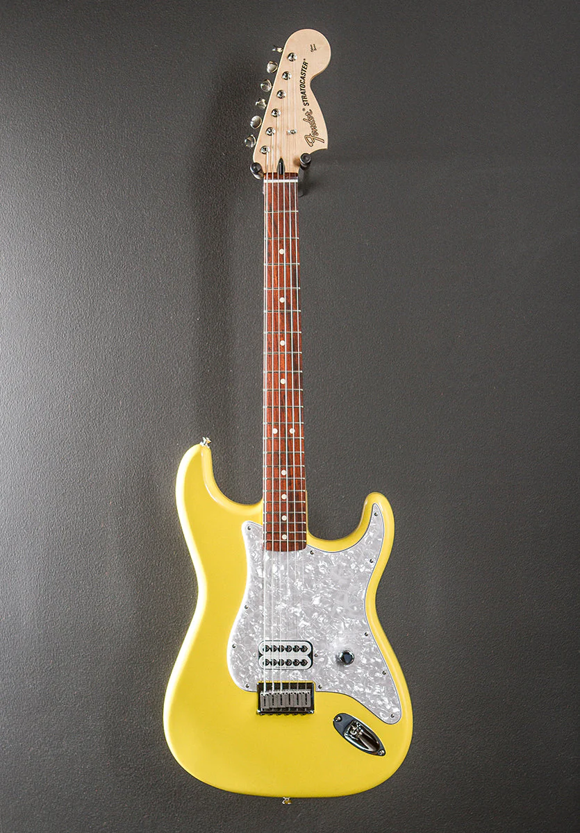 Limited Edition Tom DeLonge Strat '23 - Image 3