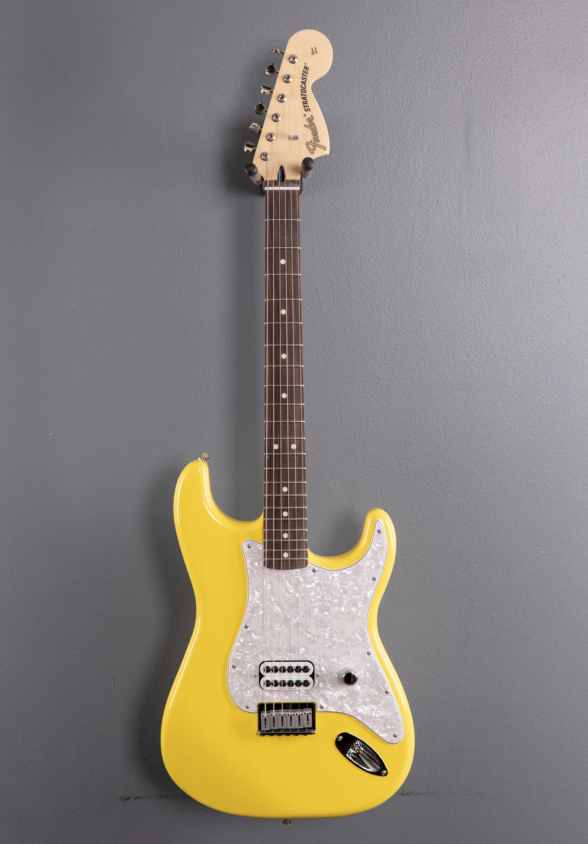 Limited Edition Tom DeLonge Stratocaster - Graffiti Yellow - Image 2