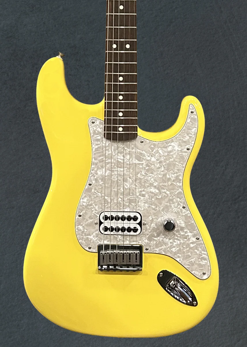 Limited Edition Tom DeLonge Stratocaster - Graffiti Yellow - Image 2