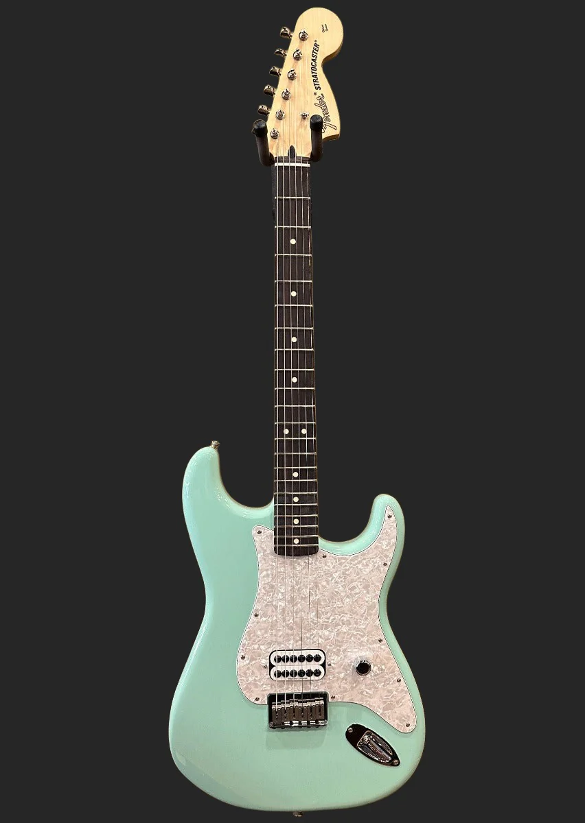 Limited Edition Tom Delonge Stratocaster - Surf Green - Image 3