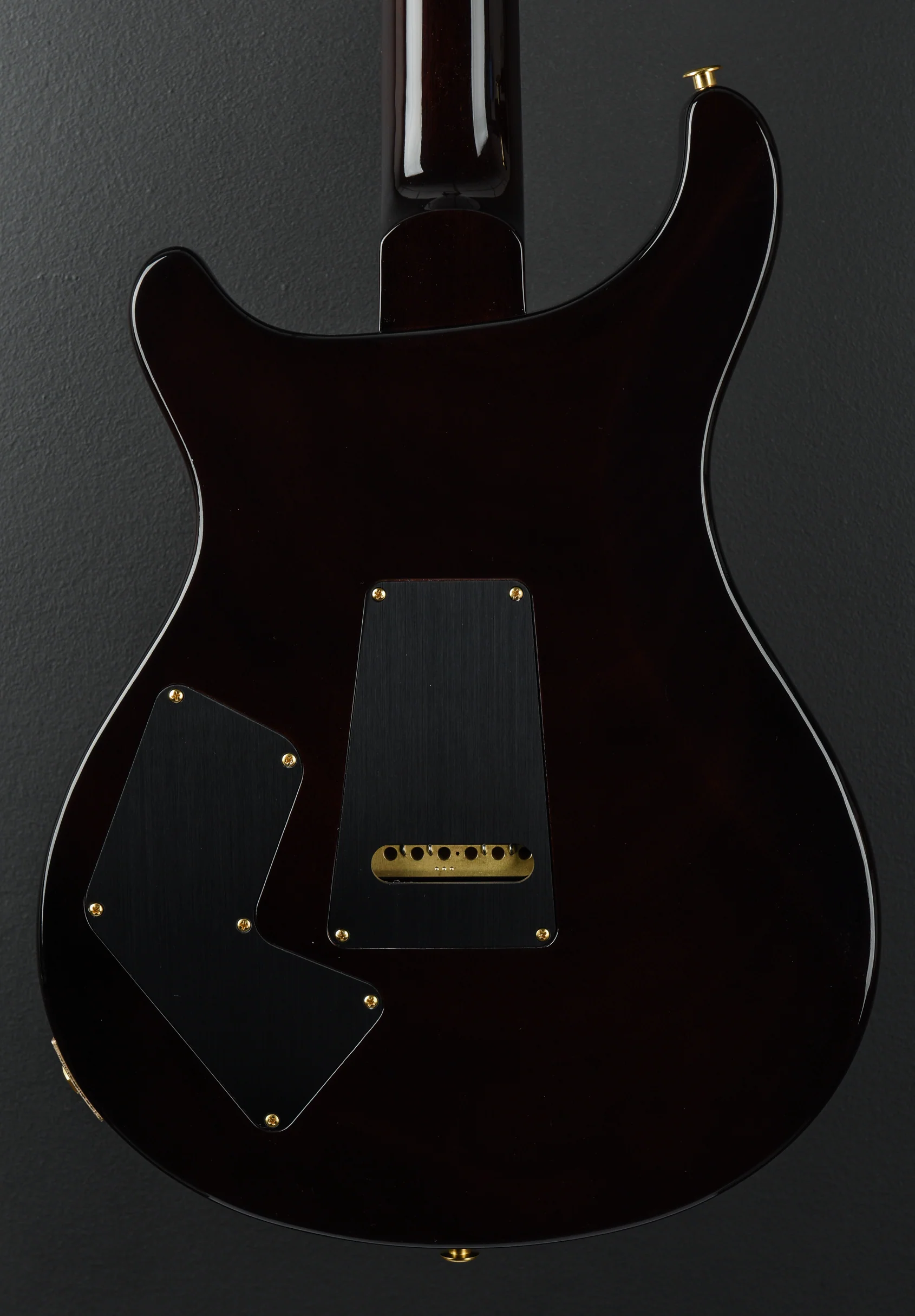 Modern Eagle V 10 Top - Black Gold Wraparound Burst - Image 4