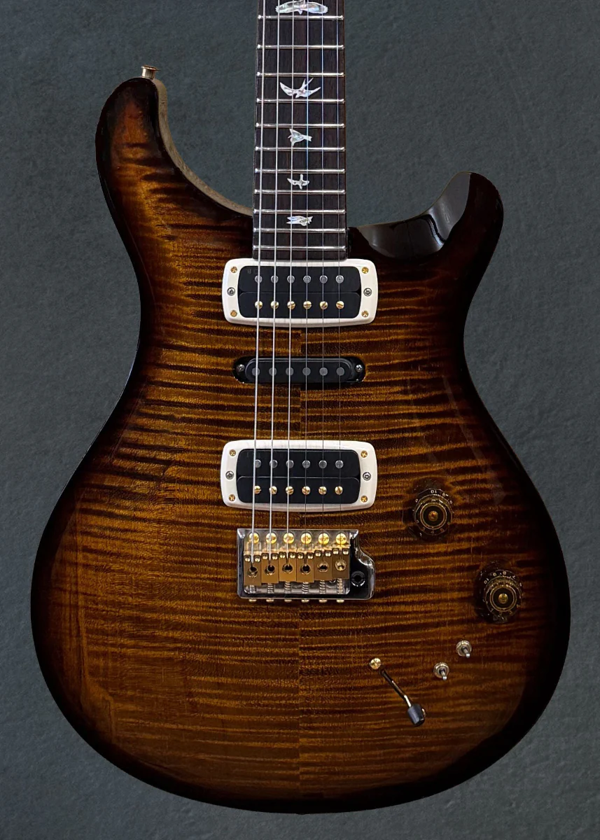 Modern Eagle V 10 Top - Black Gold Wraparound Burst - Image 2