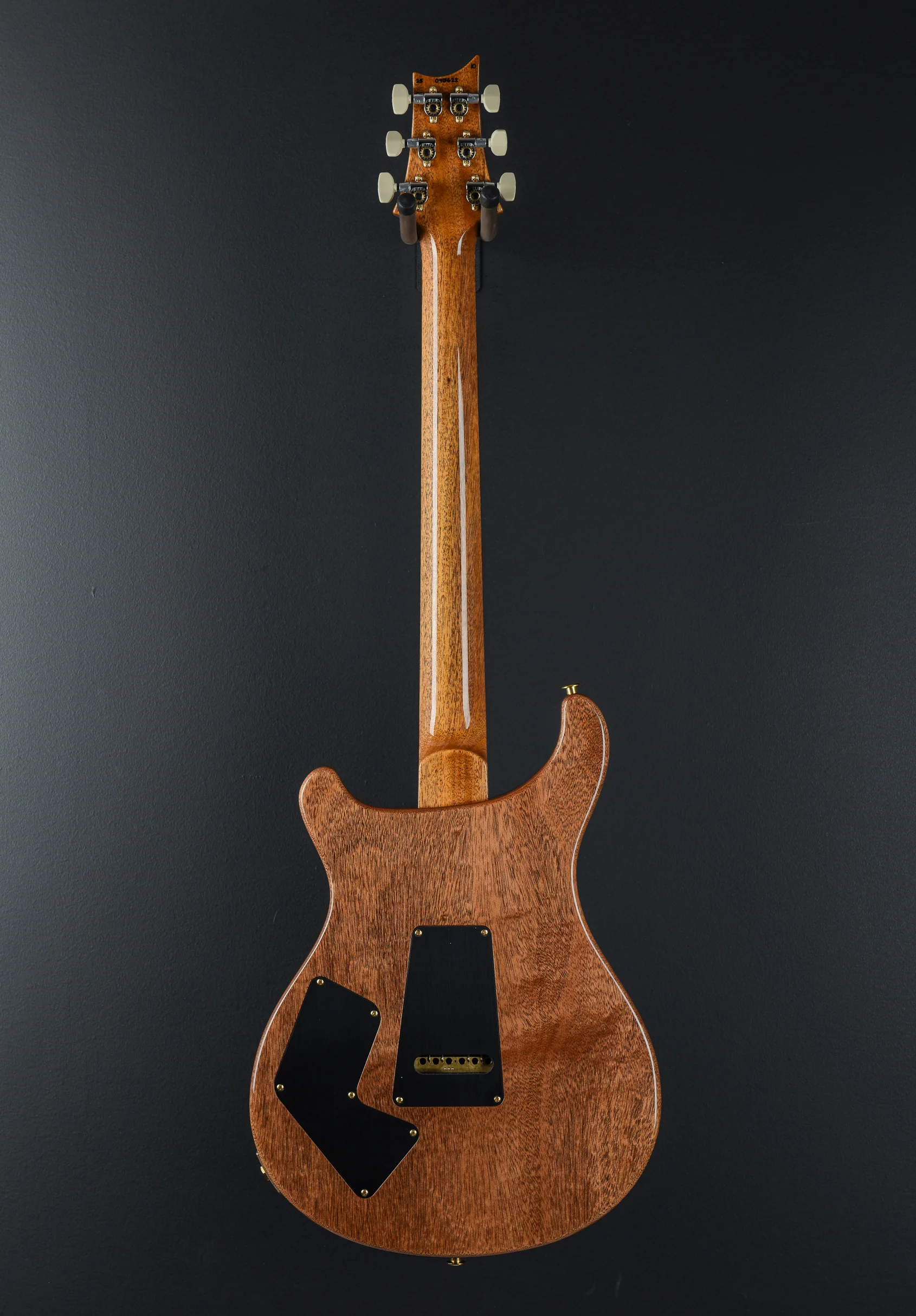 Modern Eagle V 10 Top - Charcoal - Image 5