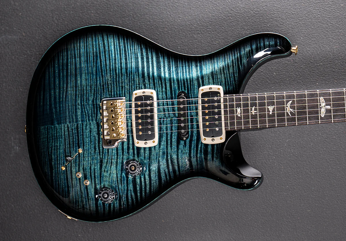 Modern Eagle V 10 Top - Cobalt Smokeburst