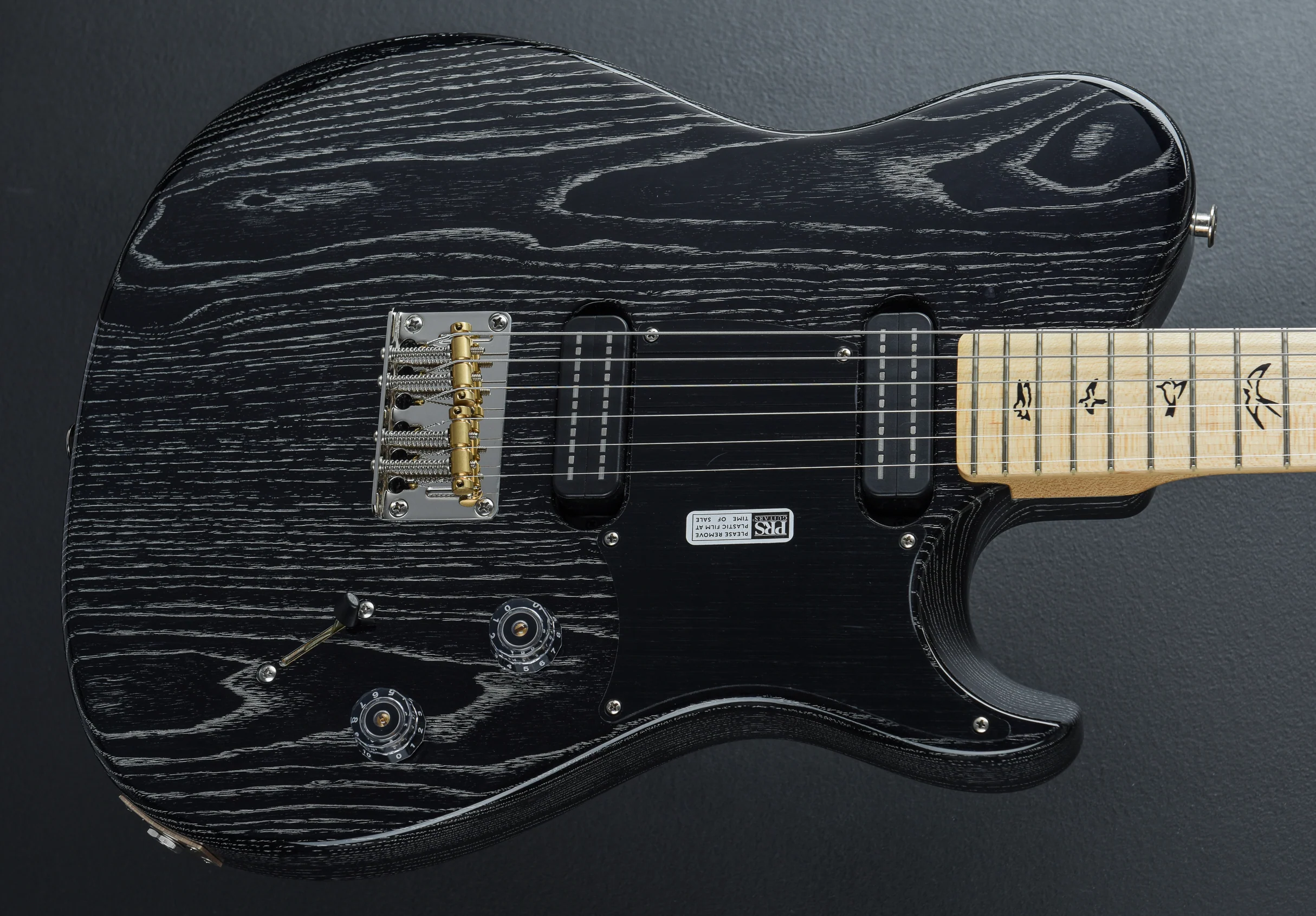 NF53 - Black Doghair